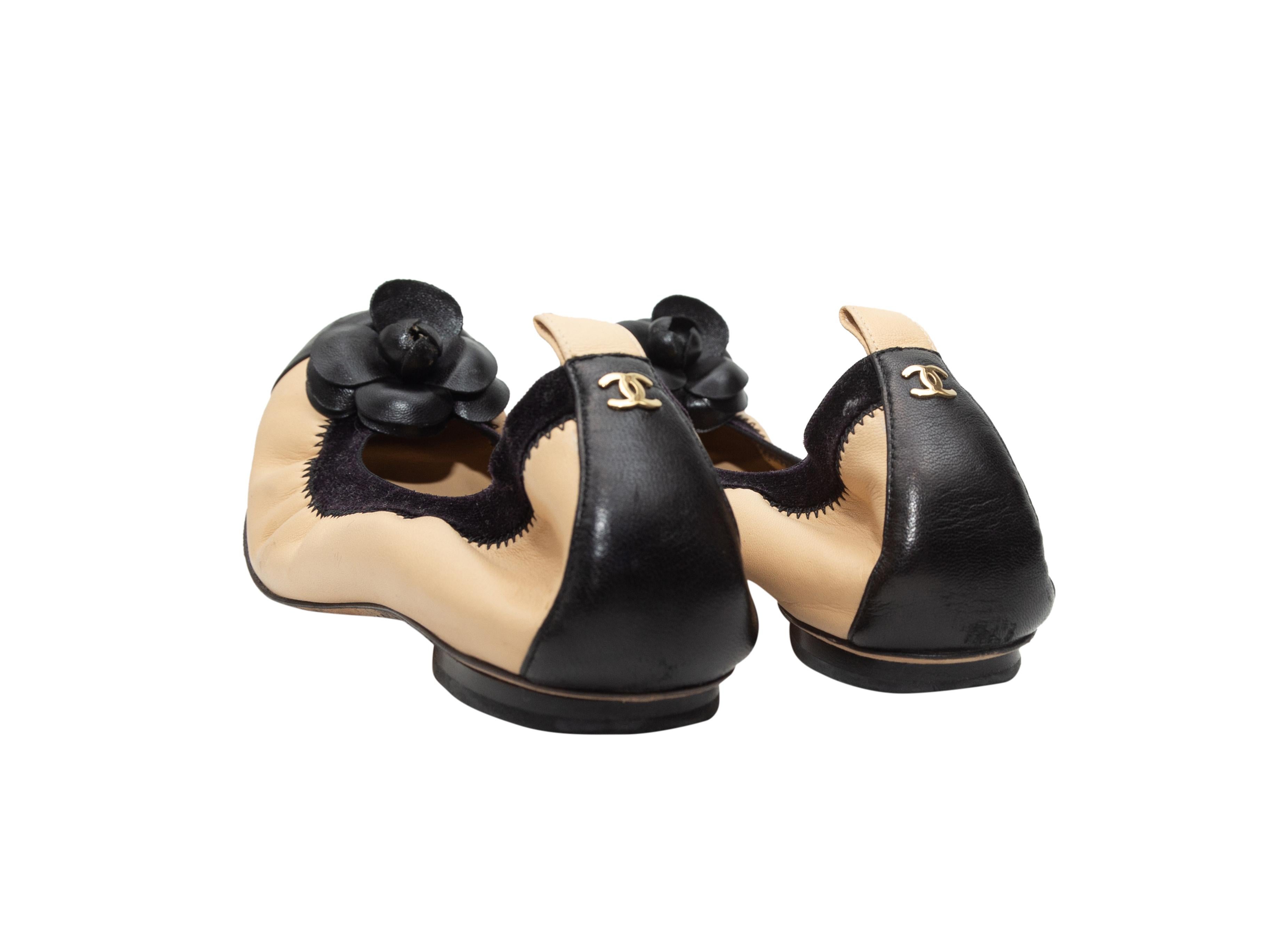 black and tan ballet flats