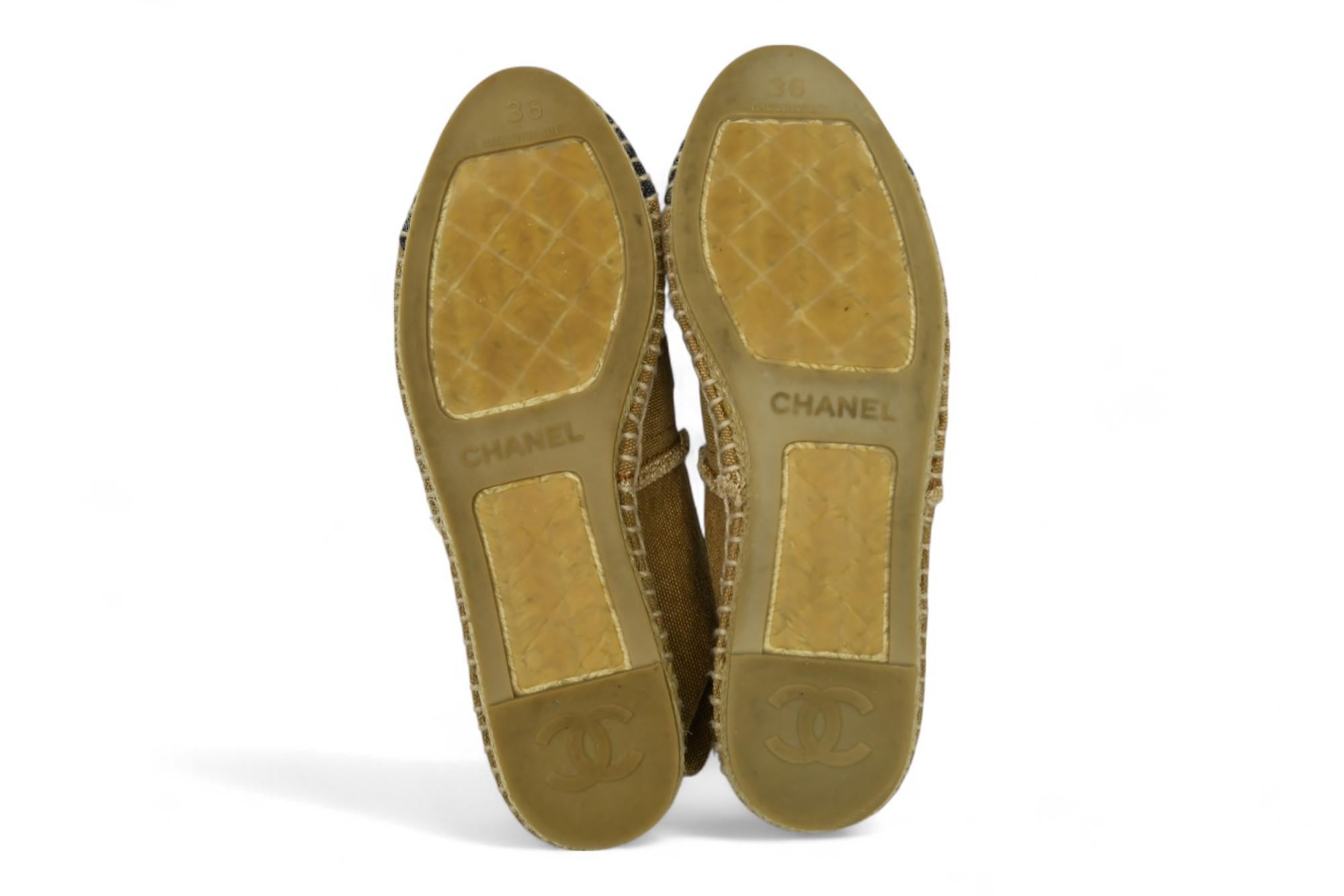 Chanel Espadrilles aus braunem Canvas  Größe 6 US im Angebot 1