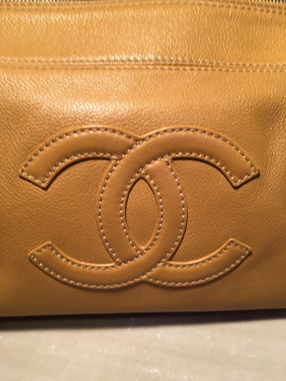 Women's Chanel Tan Caviar CC Shoulder Bag 