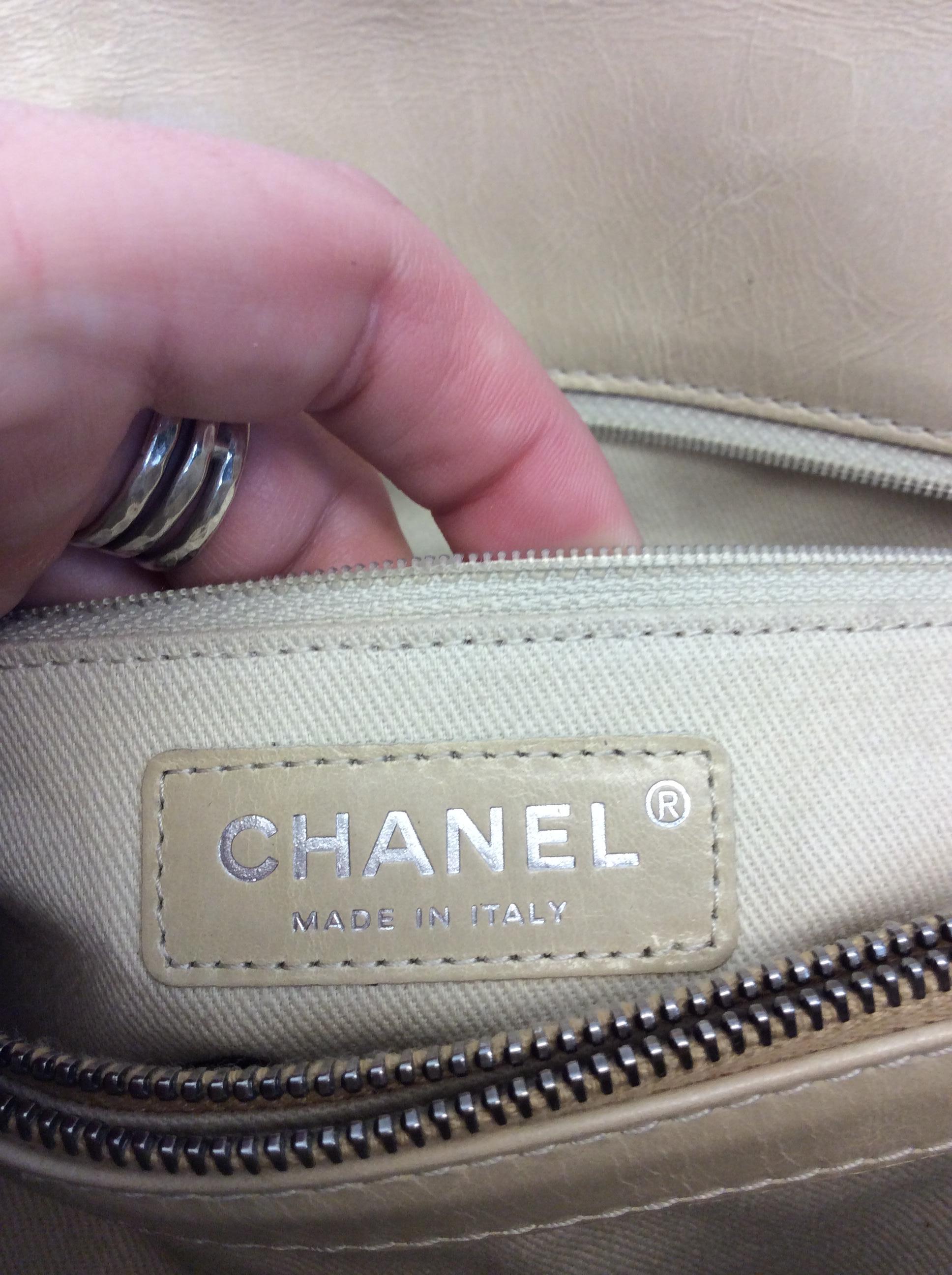 Chanel Tan Leather Flap with Gunmetal Hardware For Sale 3