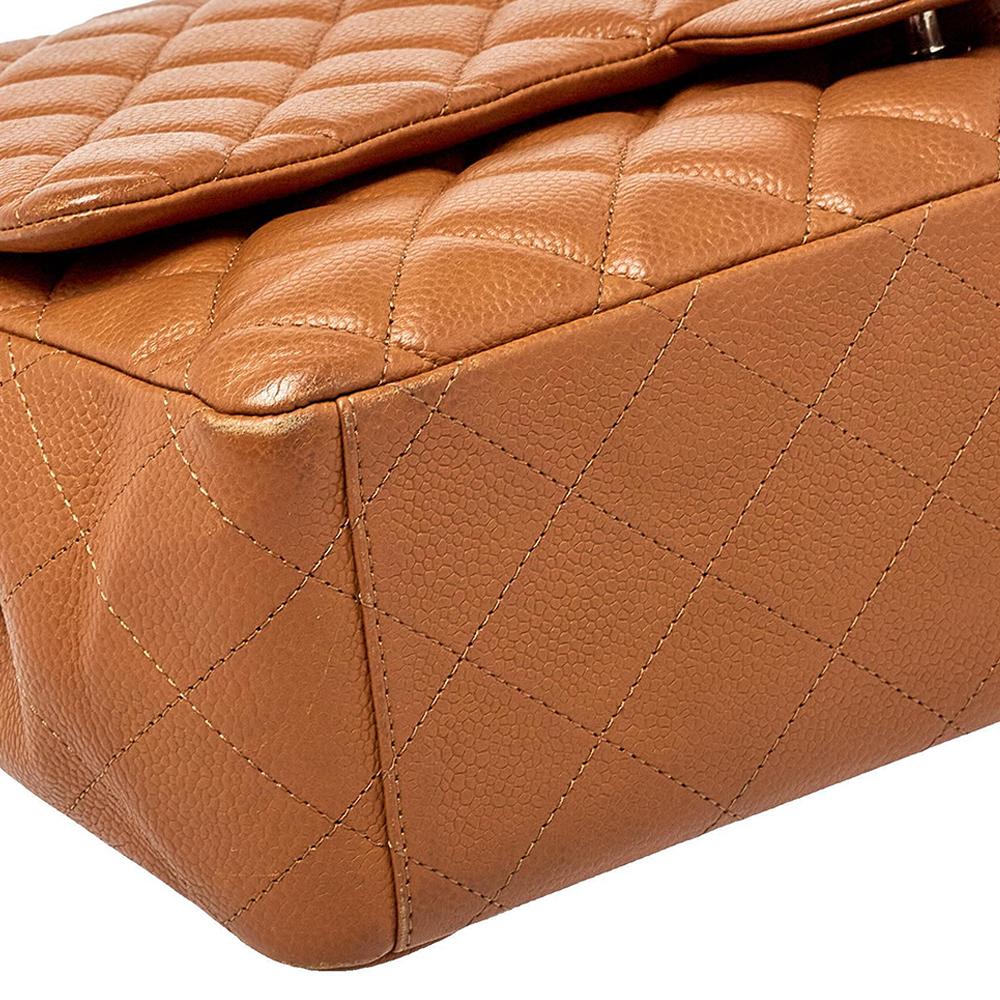 Chanel Tan Quilted Caviar Leather Maxi Classic Double Flap Bag In Good Condition In Dubai, Al Qouz 2