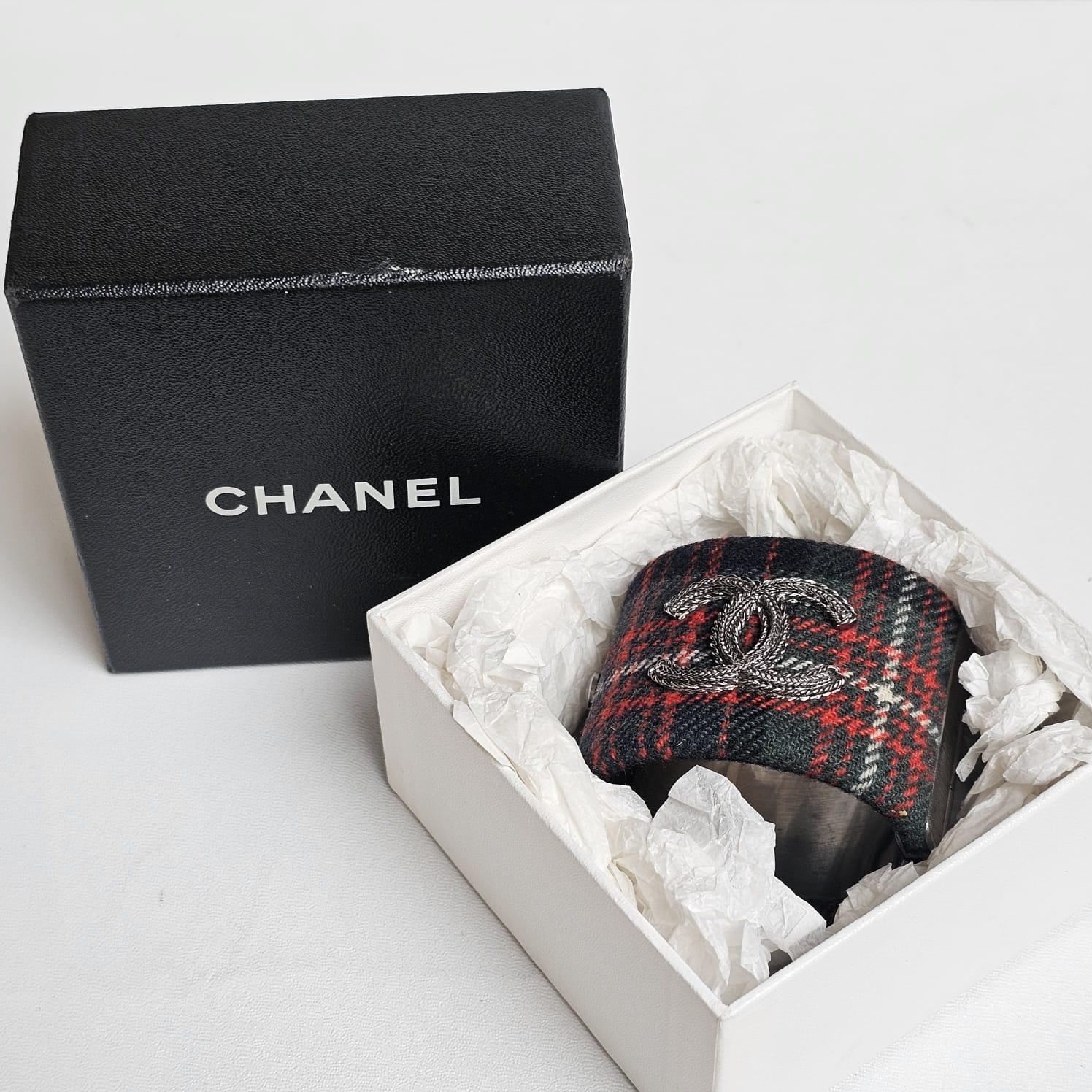 Women's or Men's Chanel Tartan CC Logo Bangle For Sale