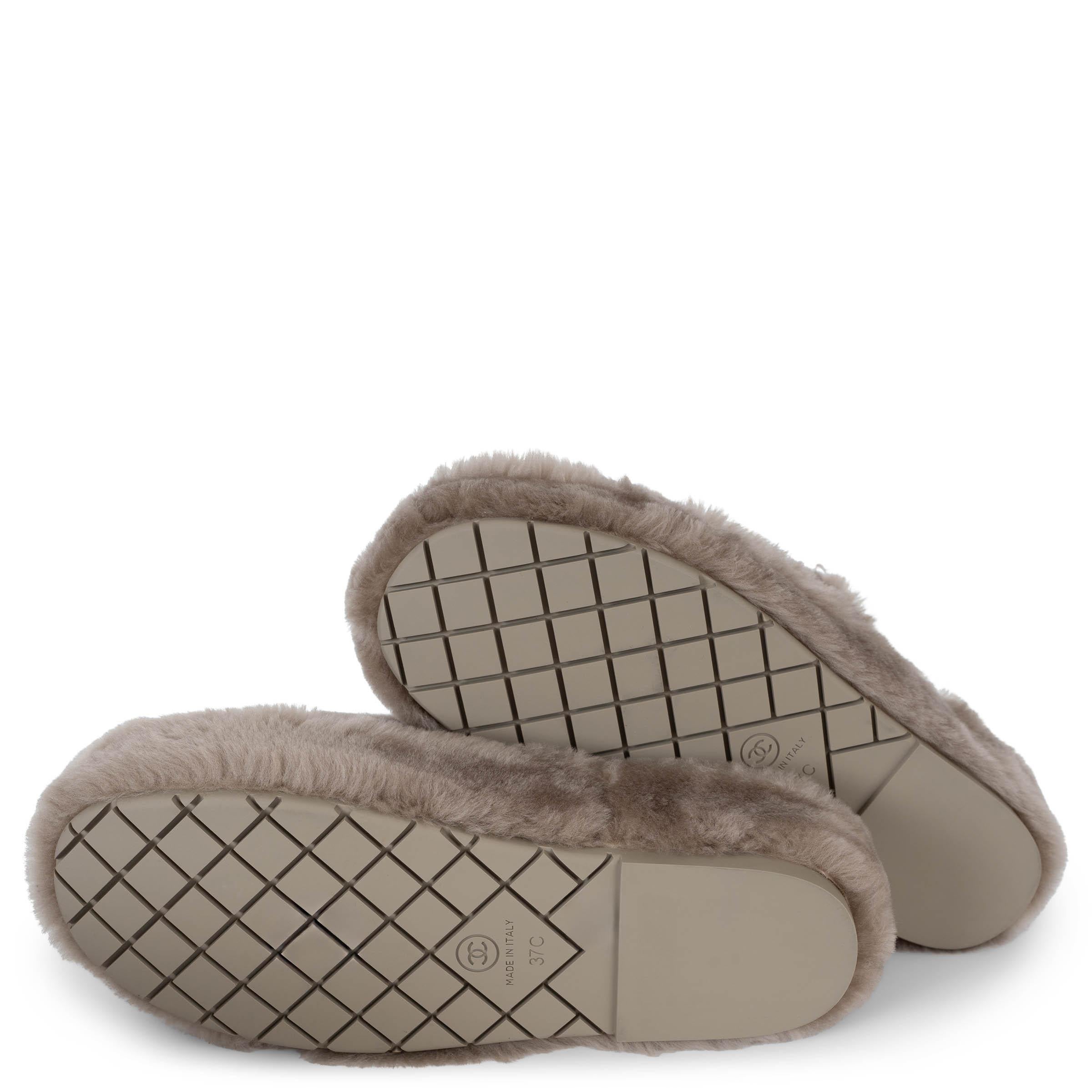 CHANEL taupe 24B SHEARLING Pantoffeln & Beutel Schuhe 37 passen 38 im Angebot 4