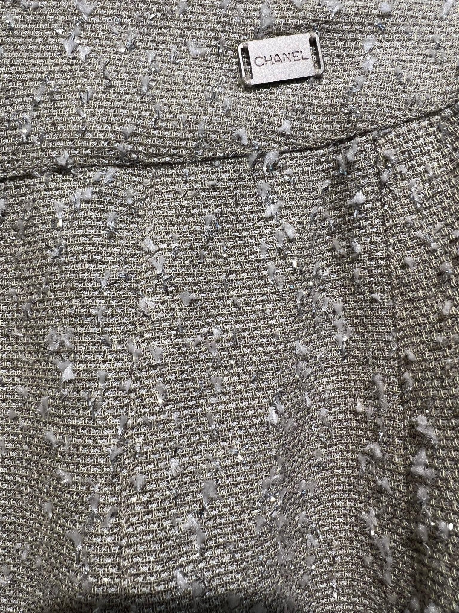 Chanel Taupe 3/4 Length Tweed Skirt  In Fair Condition In Bridgehampton, NY