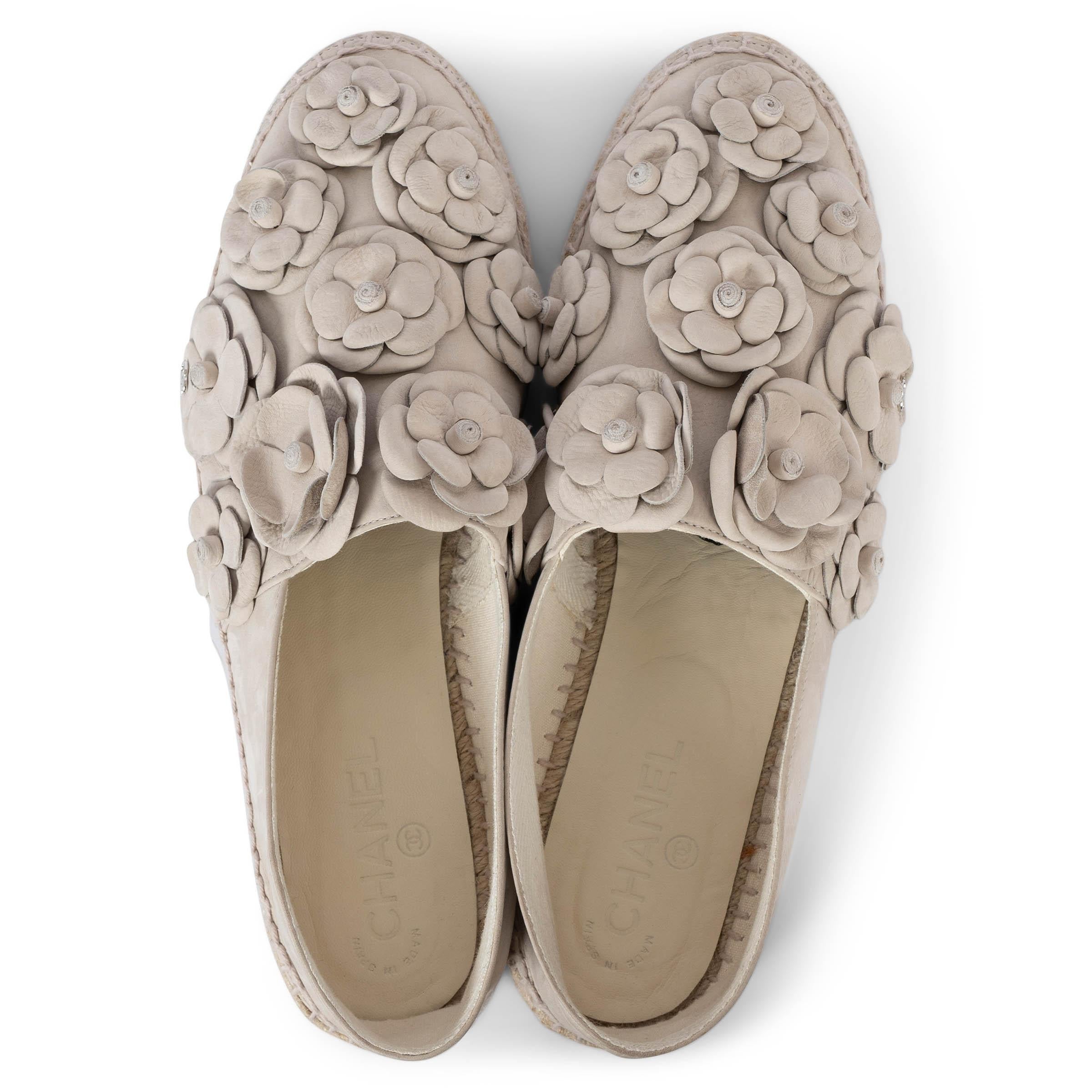 CHANEL taupe leather 17C CUBA CAMELLIA Espadrilles Flats Shoes 42 fit 41 For Sale 1