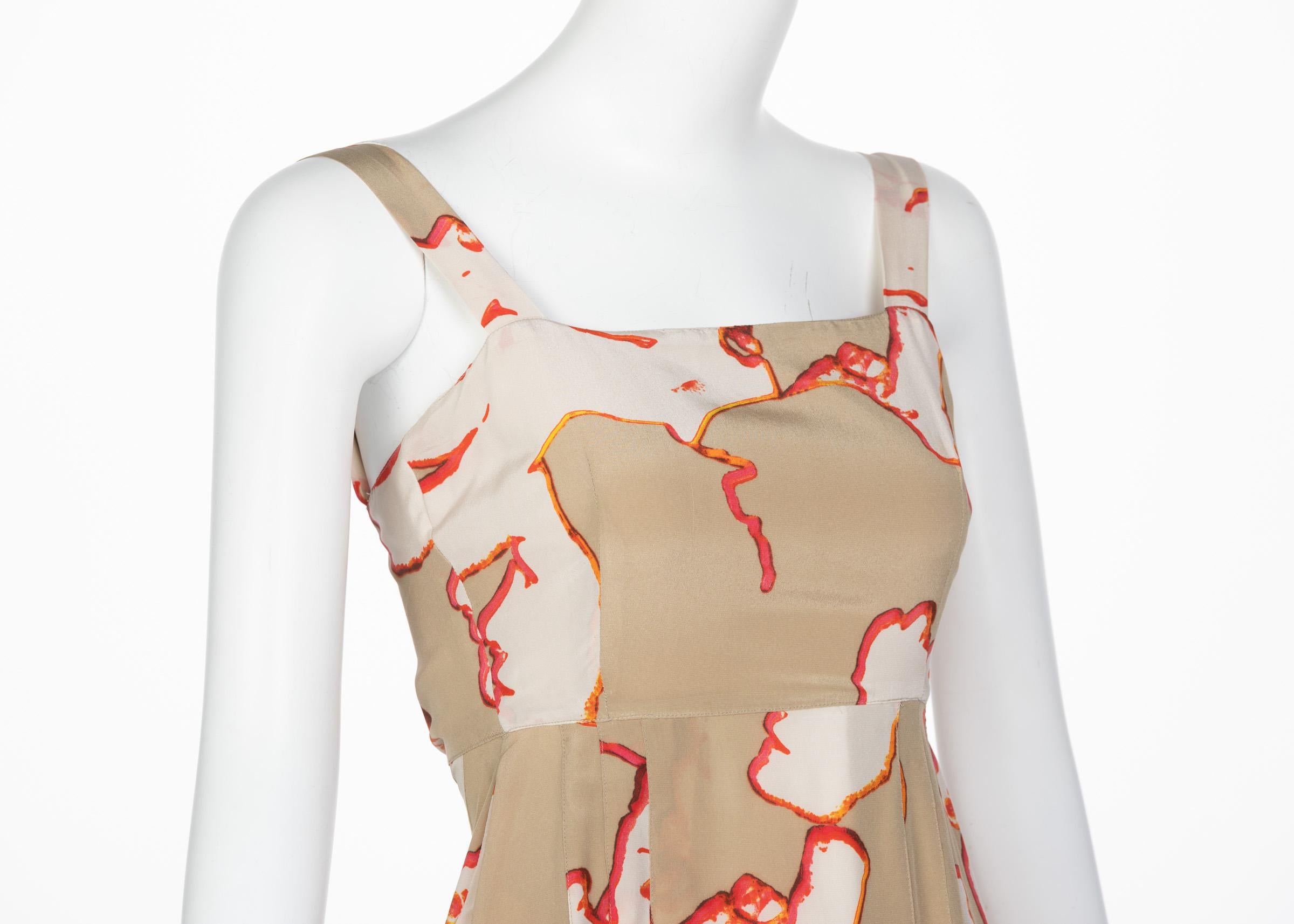 Women's Chanel Taupe Silk Sleeveless Faces Print Dress Collectors Spring 2000 For Sale