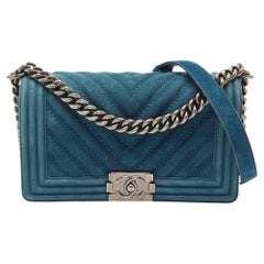 Chanel Teal Blau Chevron Nubuck Leder Medium Boy Klappentasche