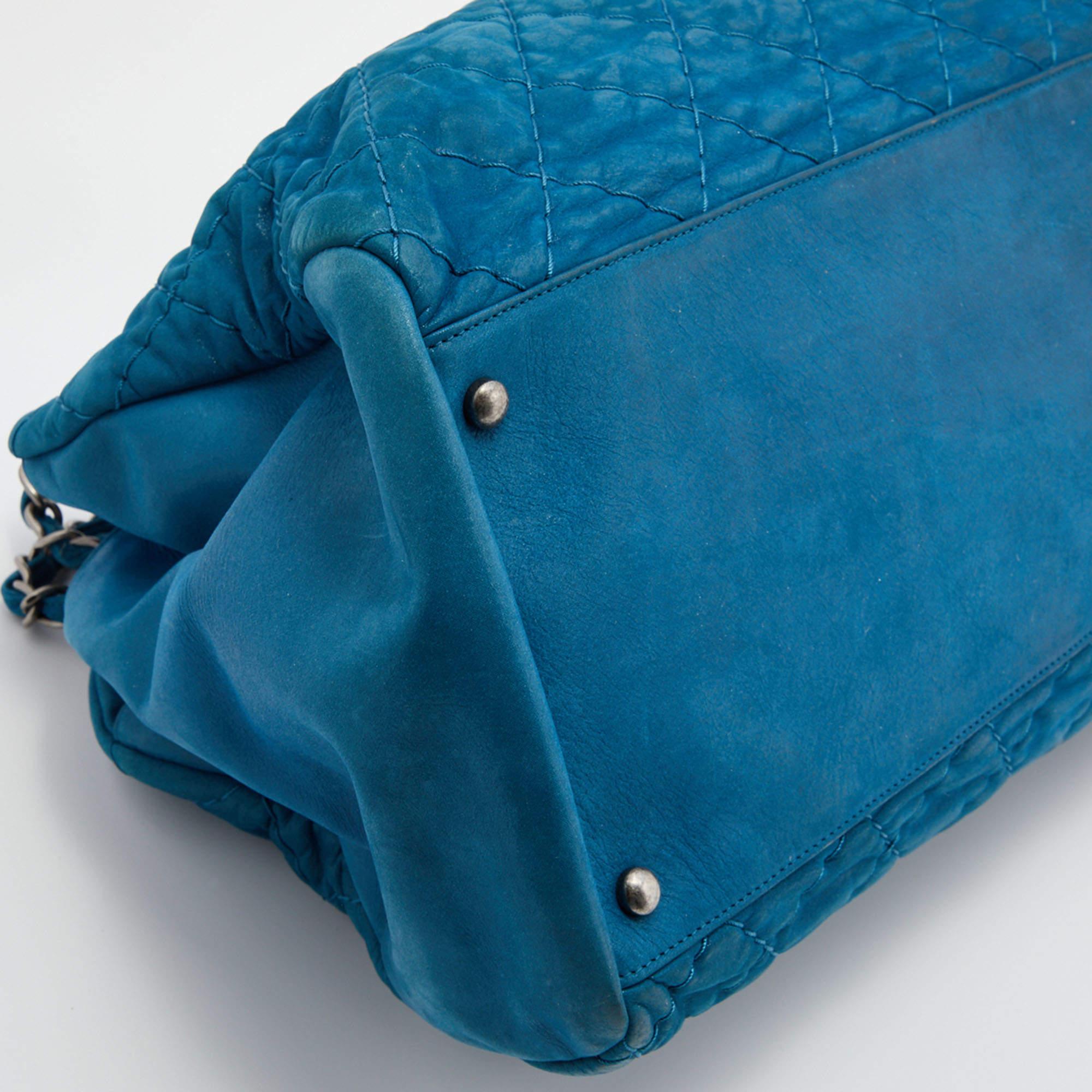 Chanel Blaue Schal-Tasche aus gestepptem Leder Just Mademoiselle im Angebot 6