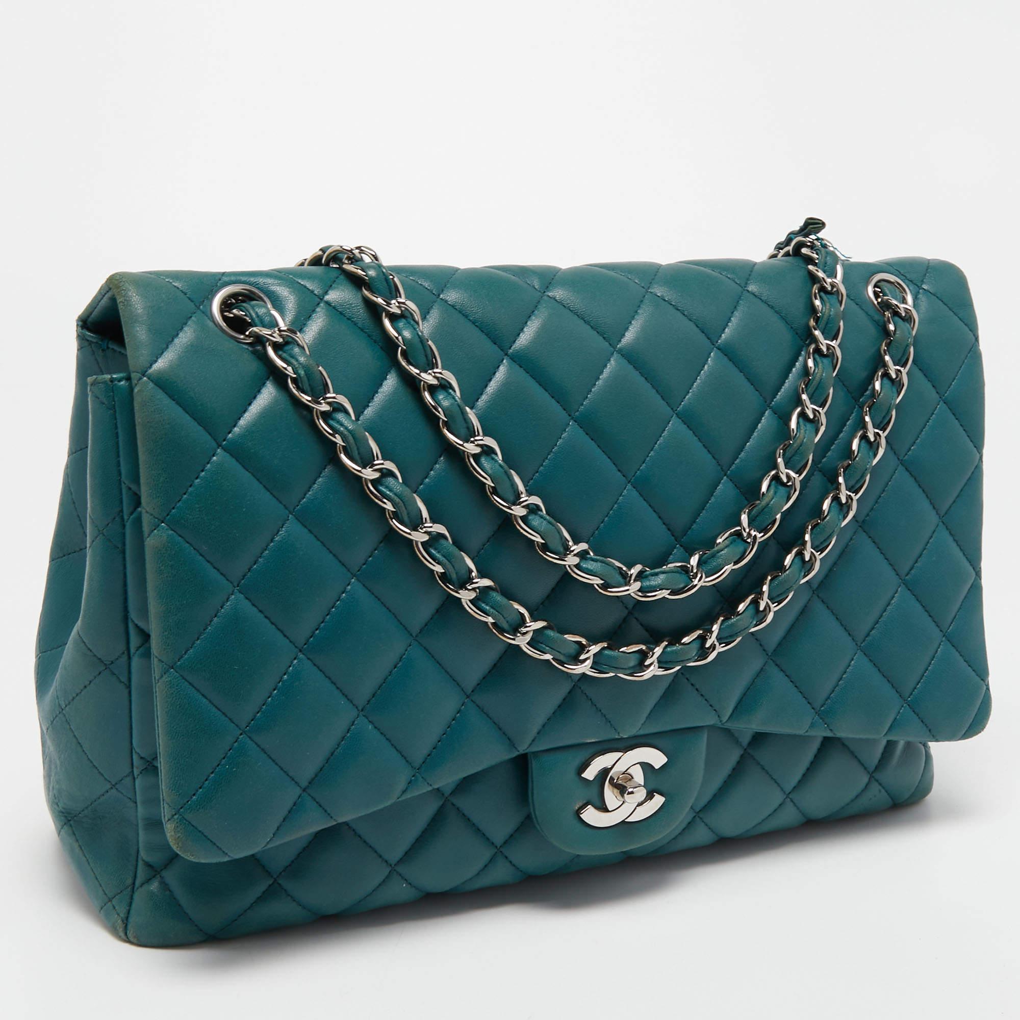 Chanel Teal Blue Quilted Leather Maxi Classic Single Flap Shoulder Bag In Fair Condition In Dubai, Al Qouz 2