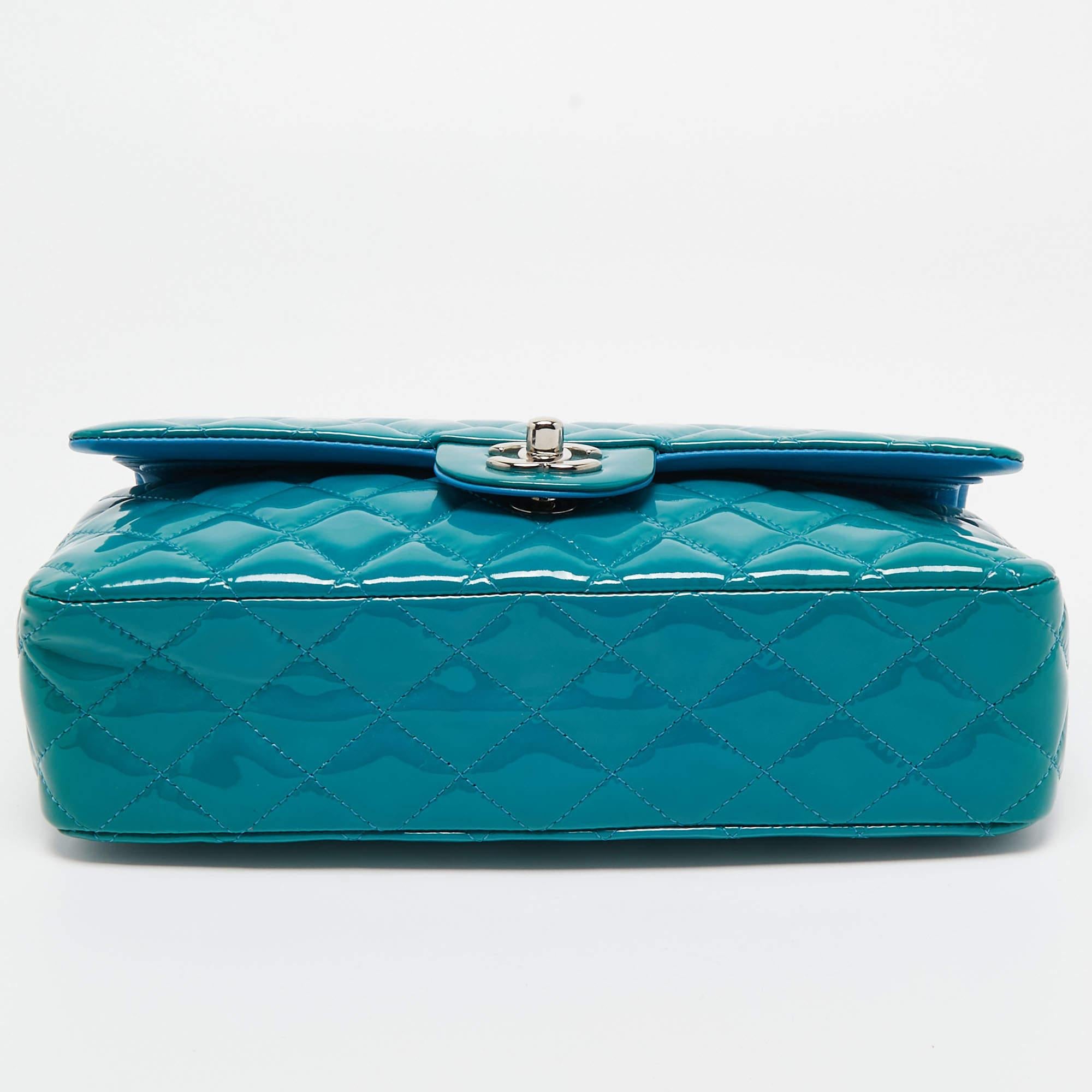 Chanel Teal Blue Quilted Patent Leather Medium Classic Double Flap Bag For Sale 3