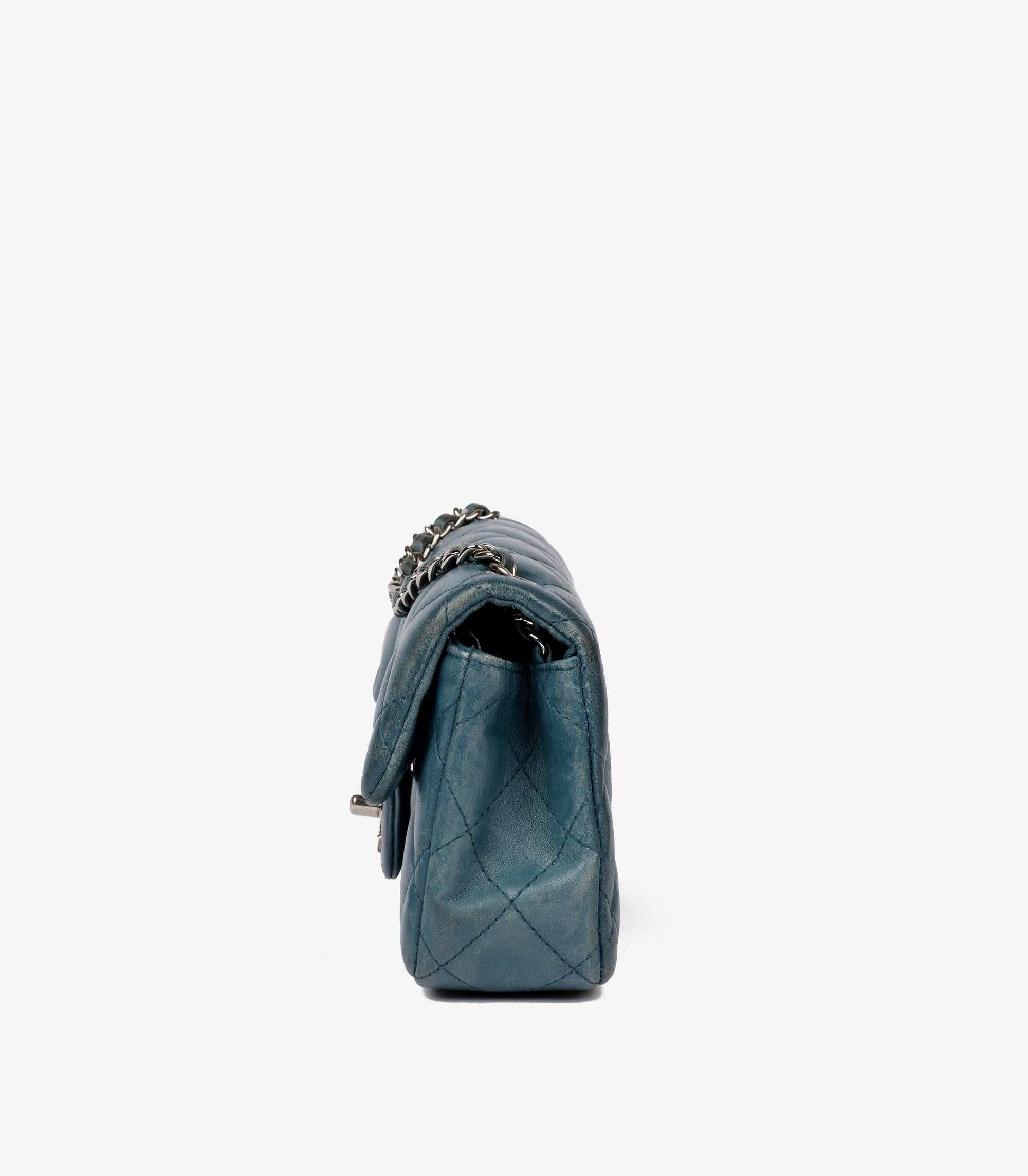 Chanel Teal gesteppt gealtert Lammfell Mini rechteckige Klappe Tasche im Angebot 1