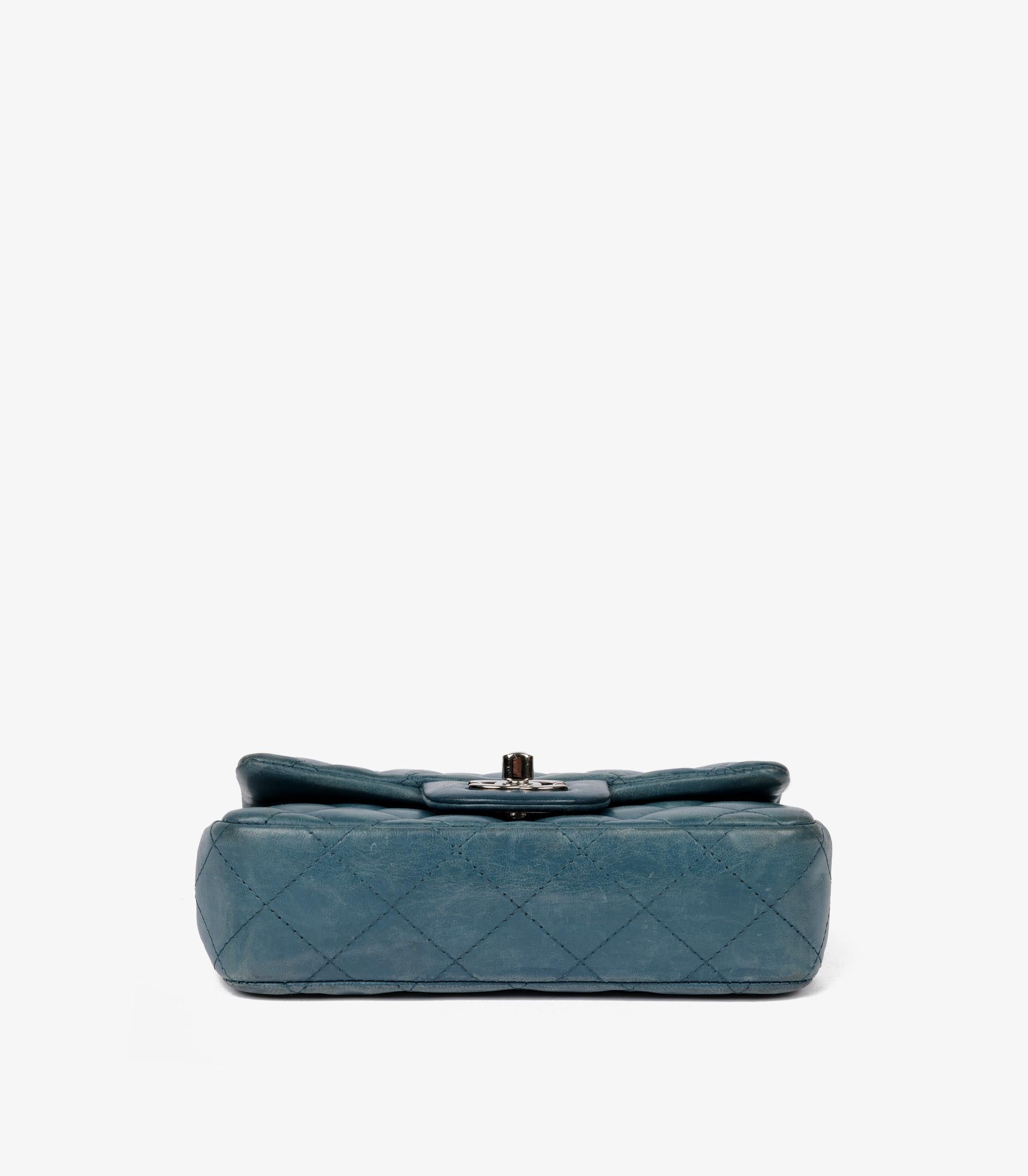 Chanel Teal Acolchado Piel de Cordero Envejecida Mini Bolso Rectangular con Solapa en venta 2