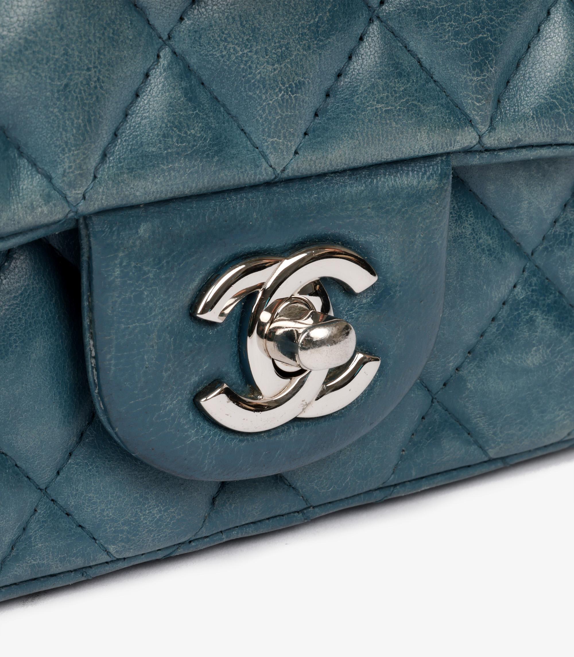Chanel Teal gesteppt gealtert Lammfell Mini rechteckige Klappe Tasche im Angebot 4