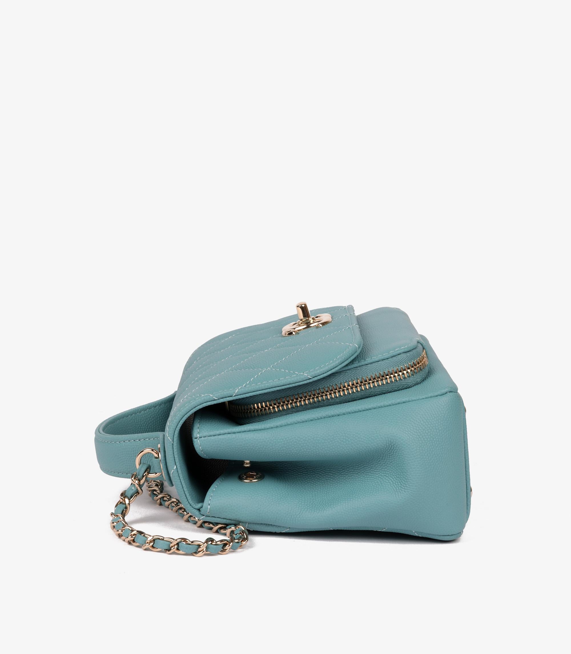 Chanel - Mini sac à rabat Affinity en cuir caviar matelassé Teal Excellent état - En vente à Bishop's Stortford, Hertfordshire