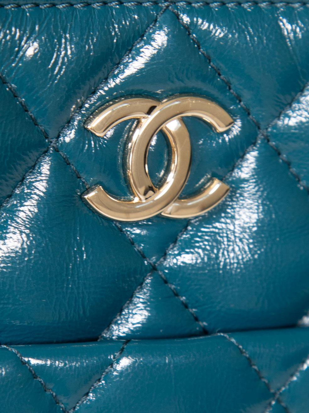 Zaino Chanel trapuntato in pelle My Pocket color verde acqua 3