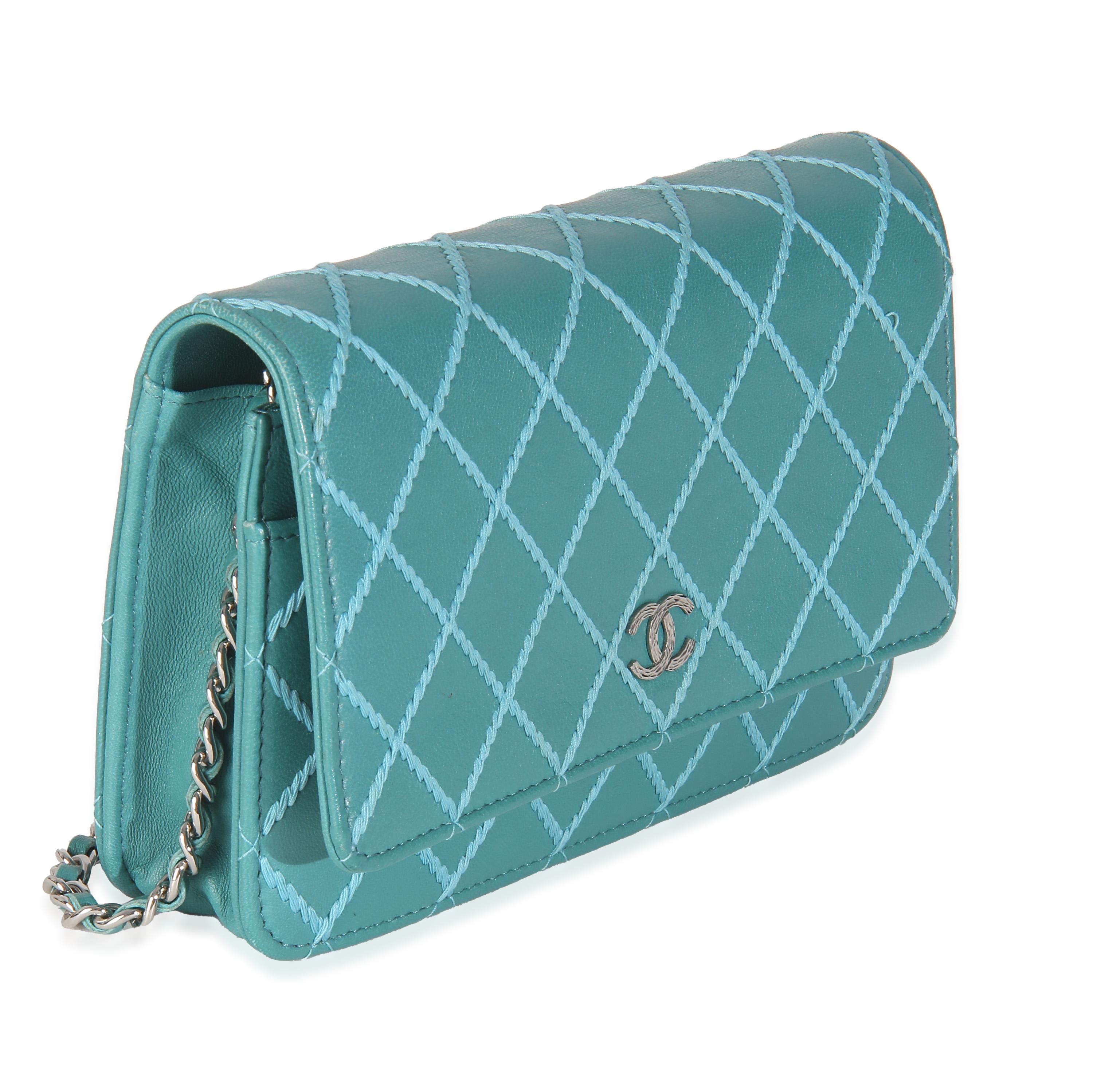 Chanel Teal Stitched Calfskin Wallet On Chain In Excellent Condition For Sale In New York, NY