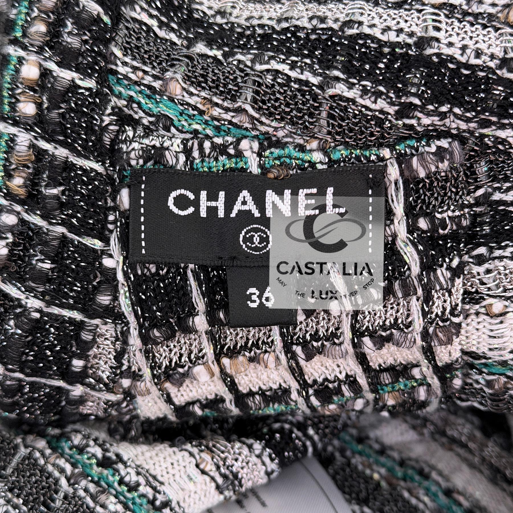 CHANEL Techno-Chic-Jacke mit CC-Juwel-Applikationen 36 FR im Angebot 13