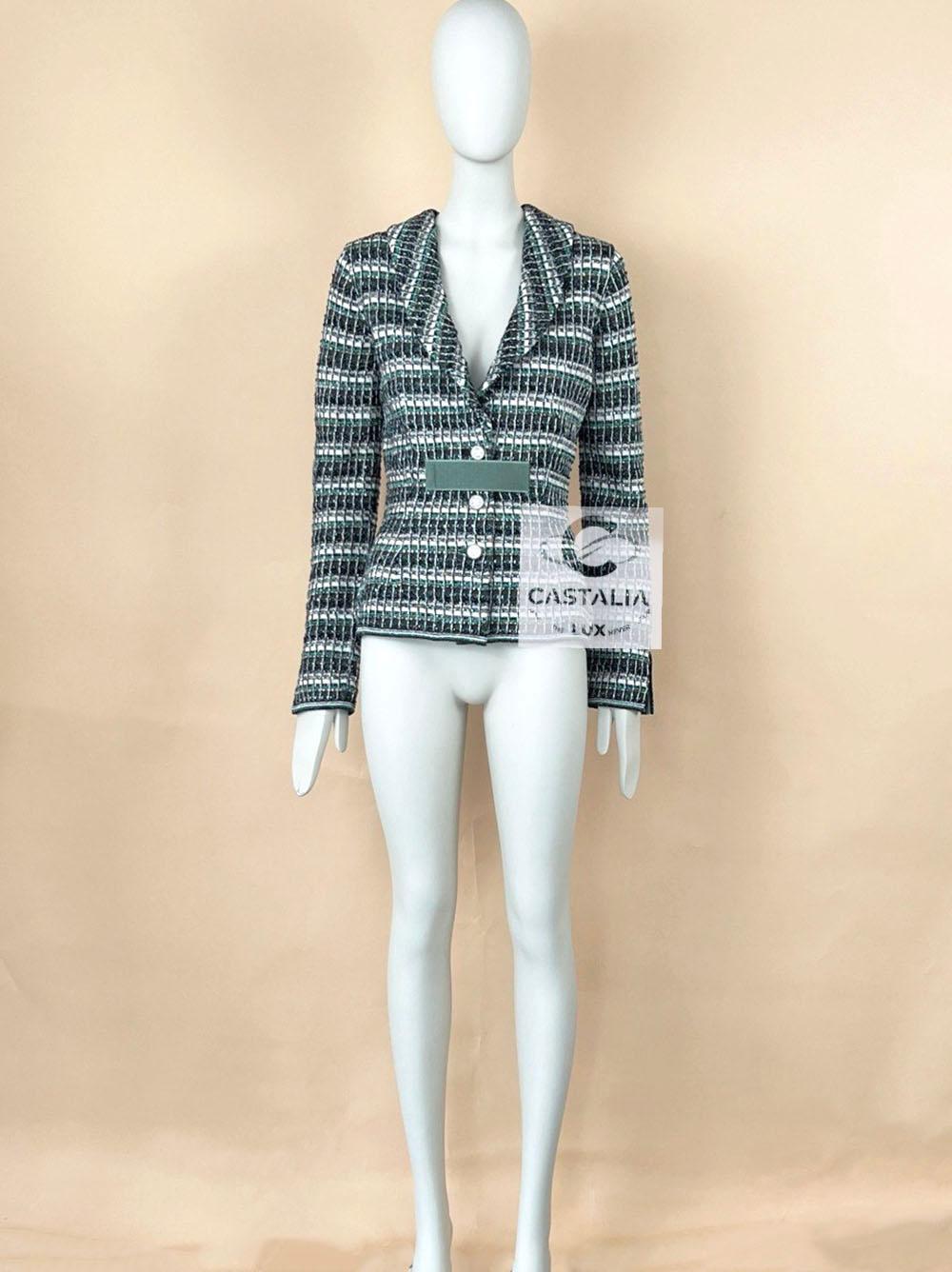 Chanel Techno-Chic Jacket with CC Jewel Appliqués 36 FR en vente 1