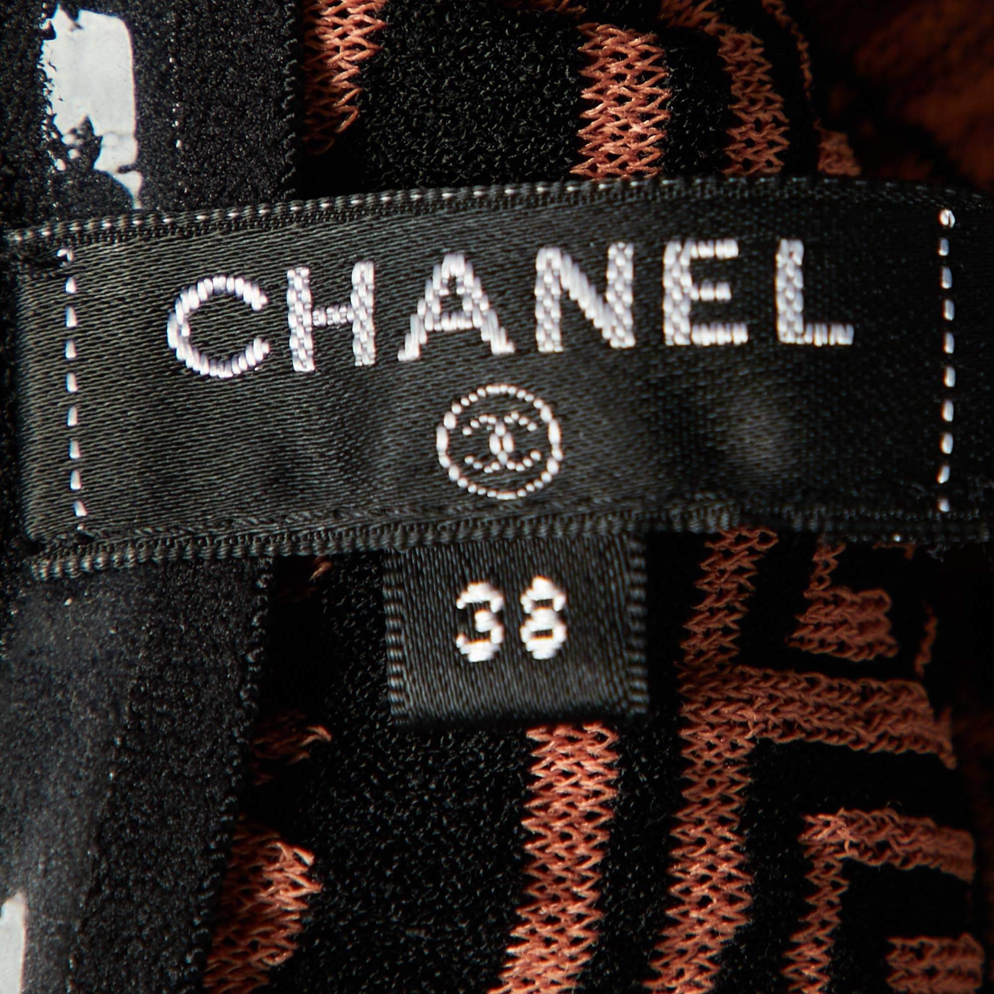 Chanel Terracotta & Black Knit Antique Grecian Intarsia Knit Maxi Dress M In Excellent Condition In Dubai, Al Qouz 2