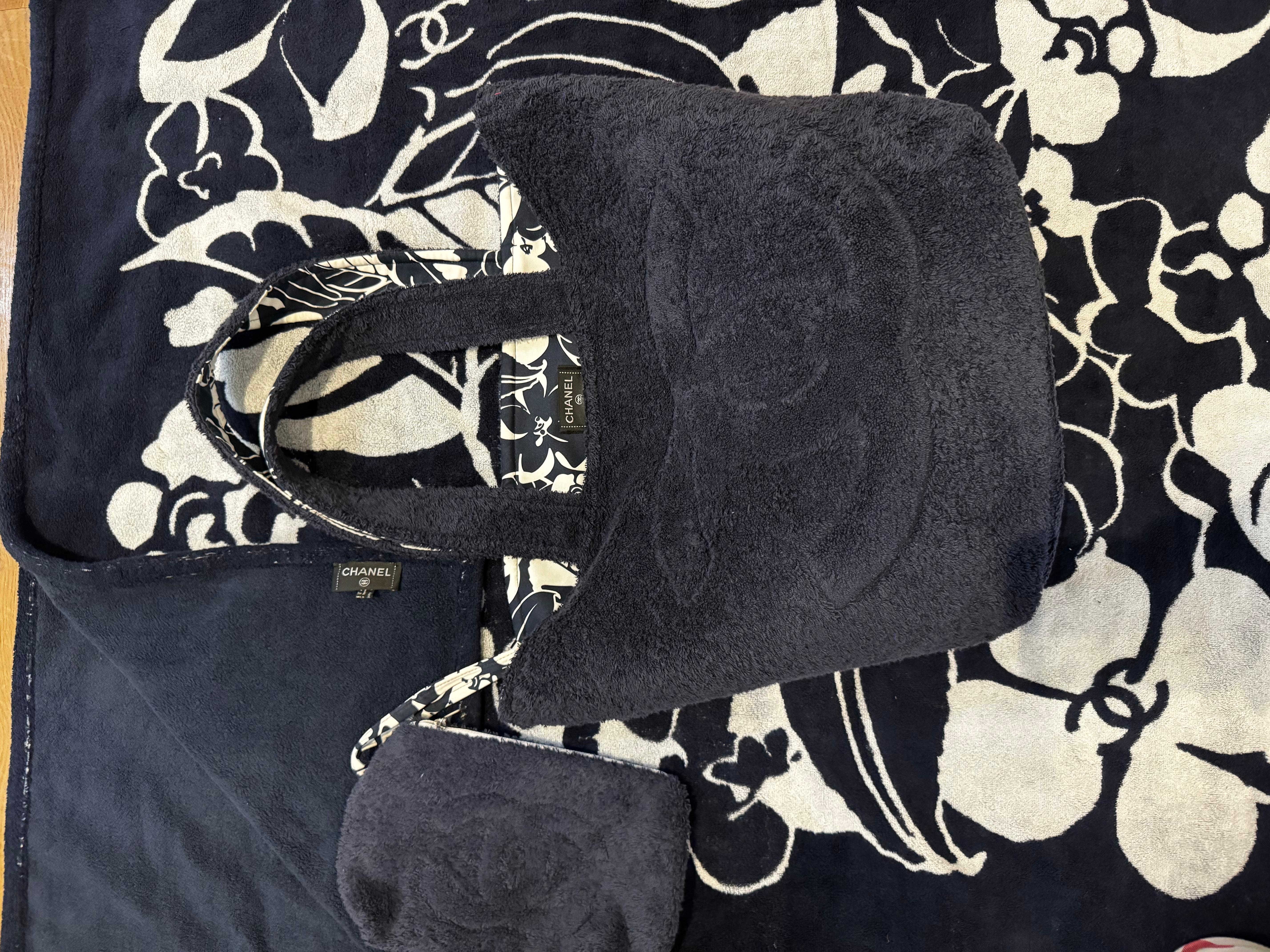 Black Chanel terry cc tote bag with towel and pouch For Sale