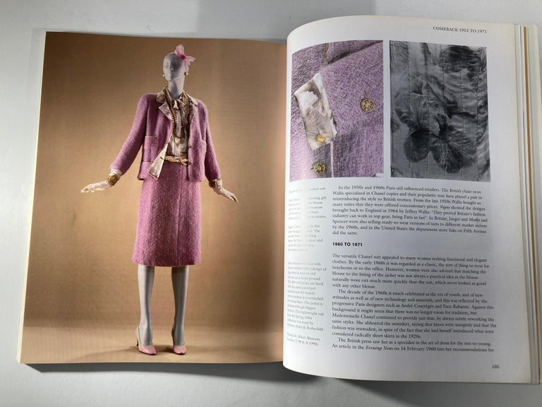 Chanel: The Couturiere at Work Book 1996 1st US by Amy De la