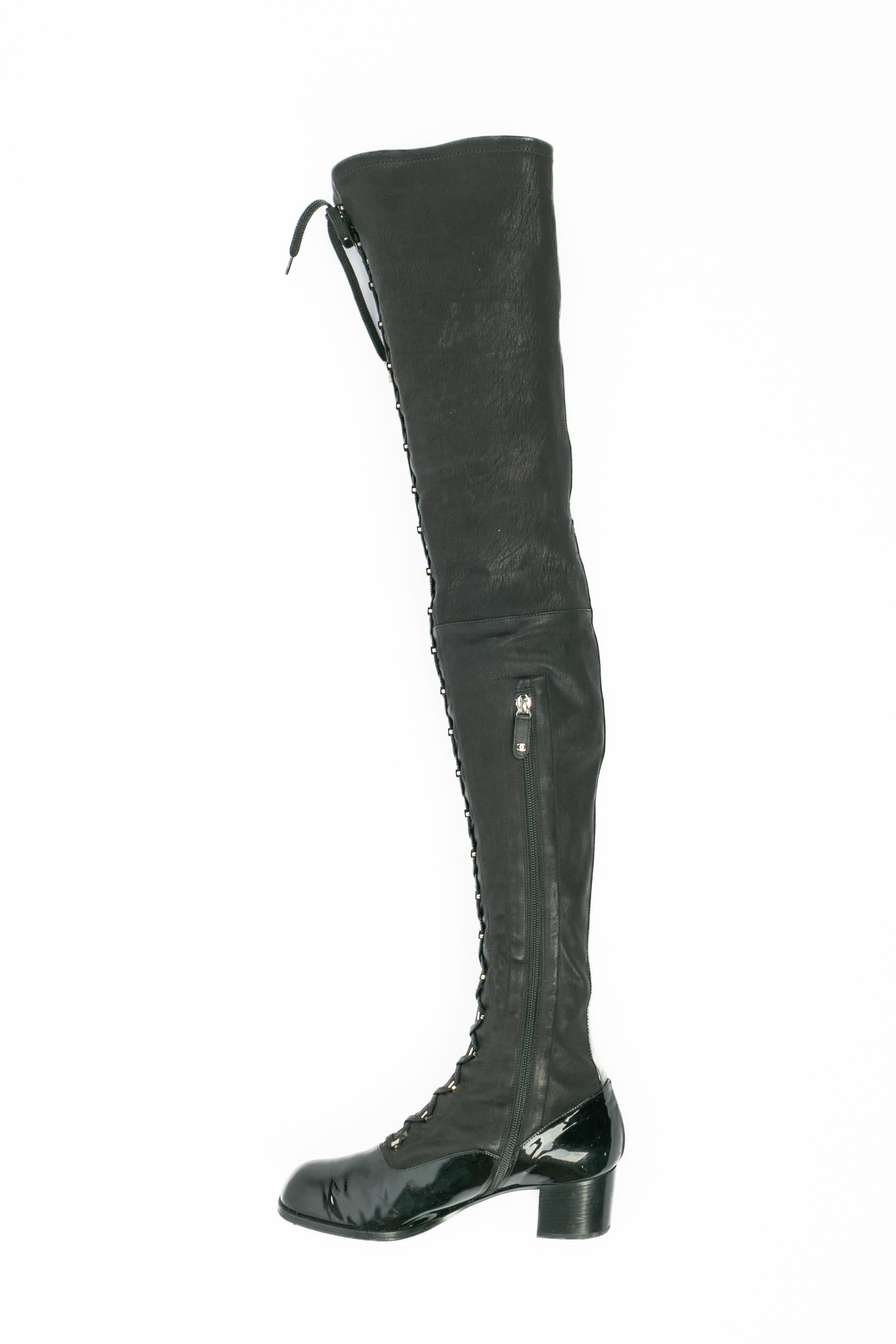 Chanel thigh high boots In Excellent Condition For Sale In SAINT-OUEN-SUR-SEINE, FR