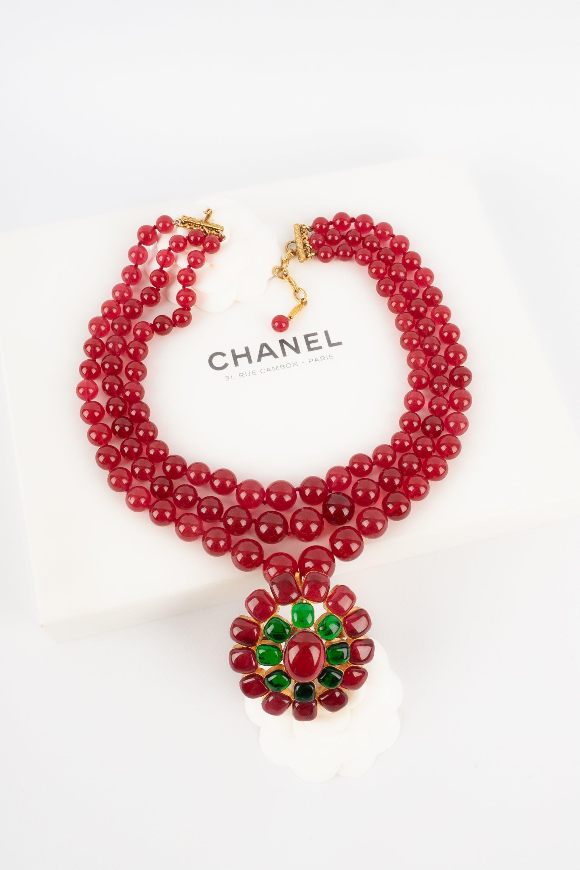 Chanel Three-Row Red Glass Paste Pearl Necklace For Sale 5