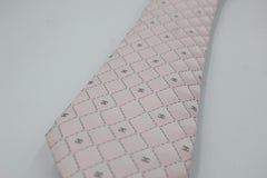 Chanel tie in pink silk.