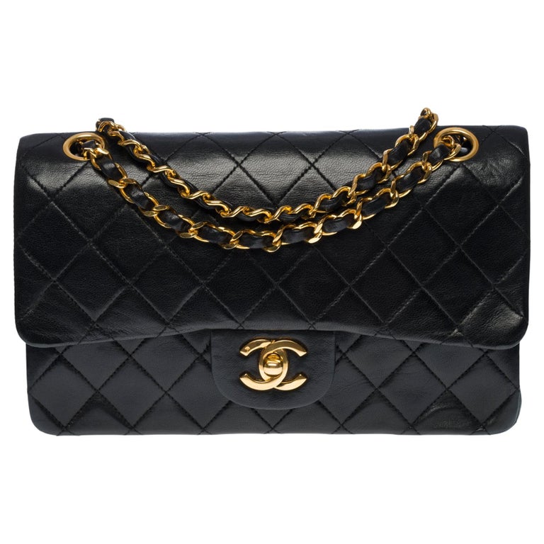 Chanel Timeless 23 cm double flap shoulder bag in black quilted lambskin,  GHW at 1stDibs