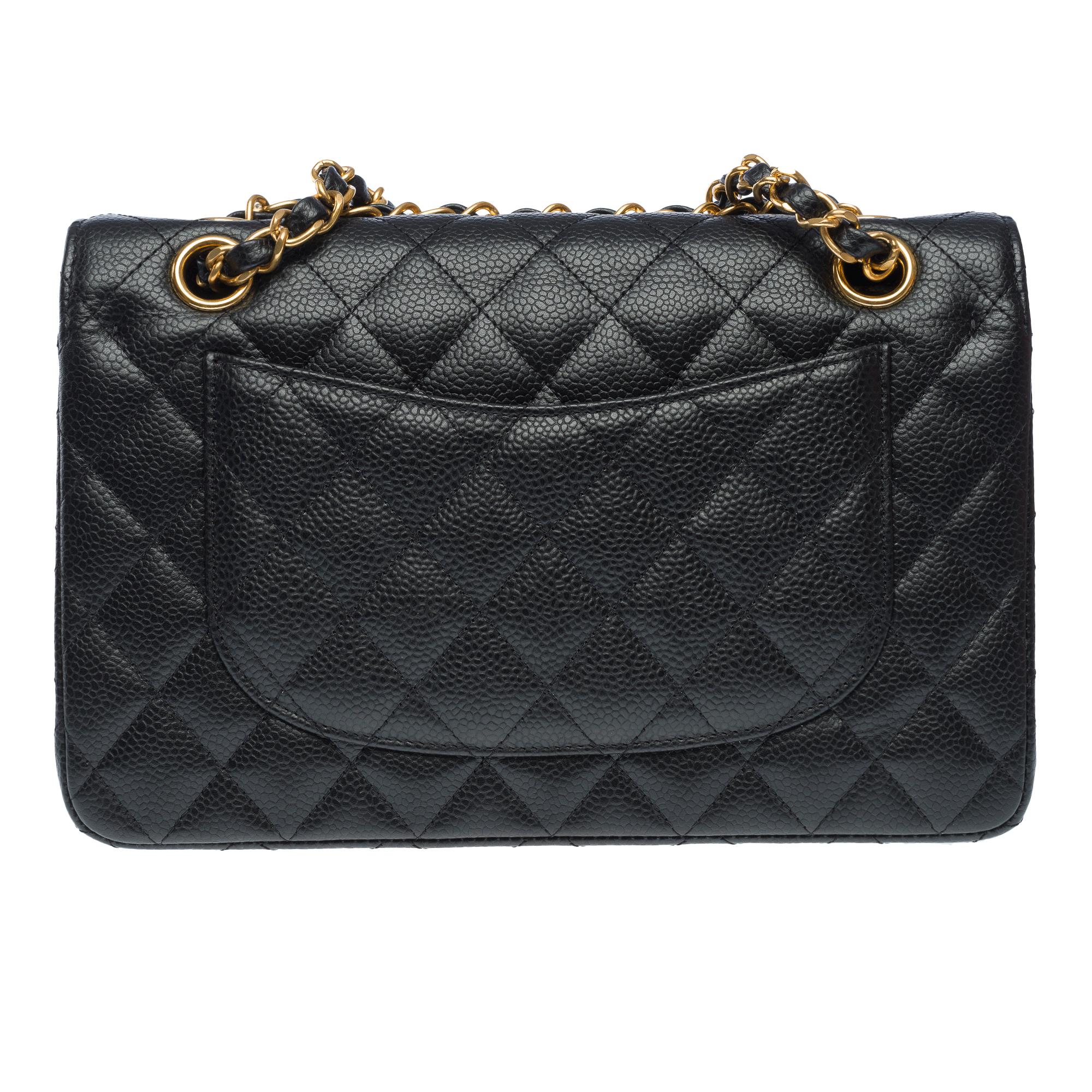 Bolso Chanel Timeless 23 de doble solapa en piel de caviar acolchada negra, GHW Negro