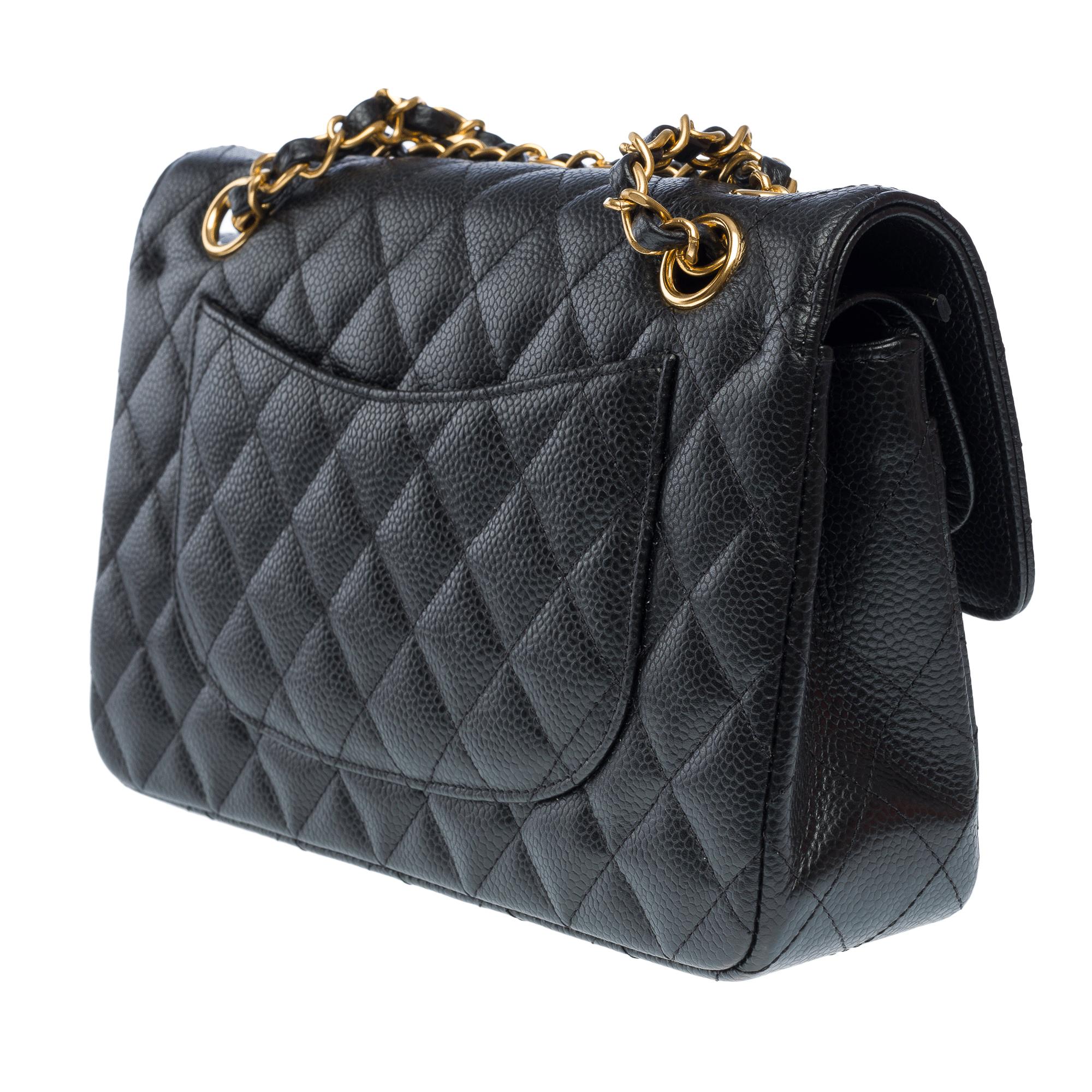 De las mujeres Bolso Chanel Timeless 23 de doble solapa en piel de caviar acolchada negra, GHW