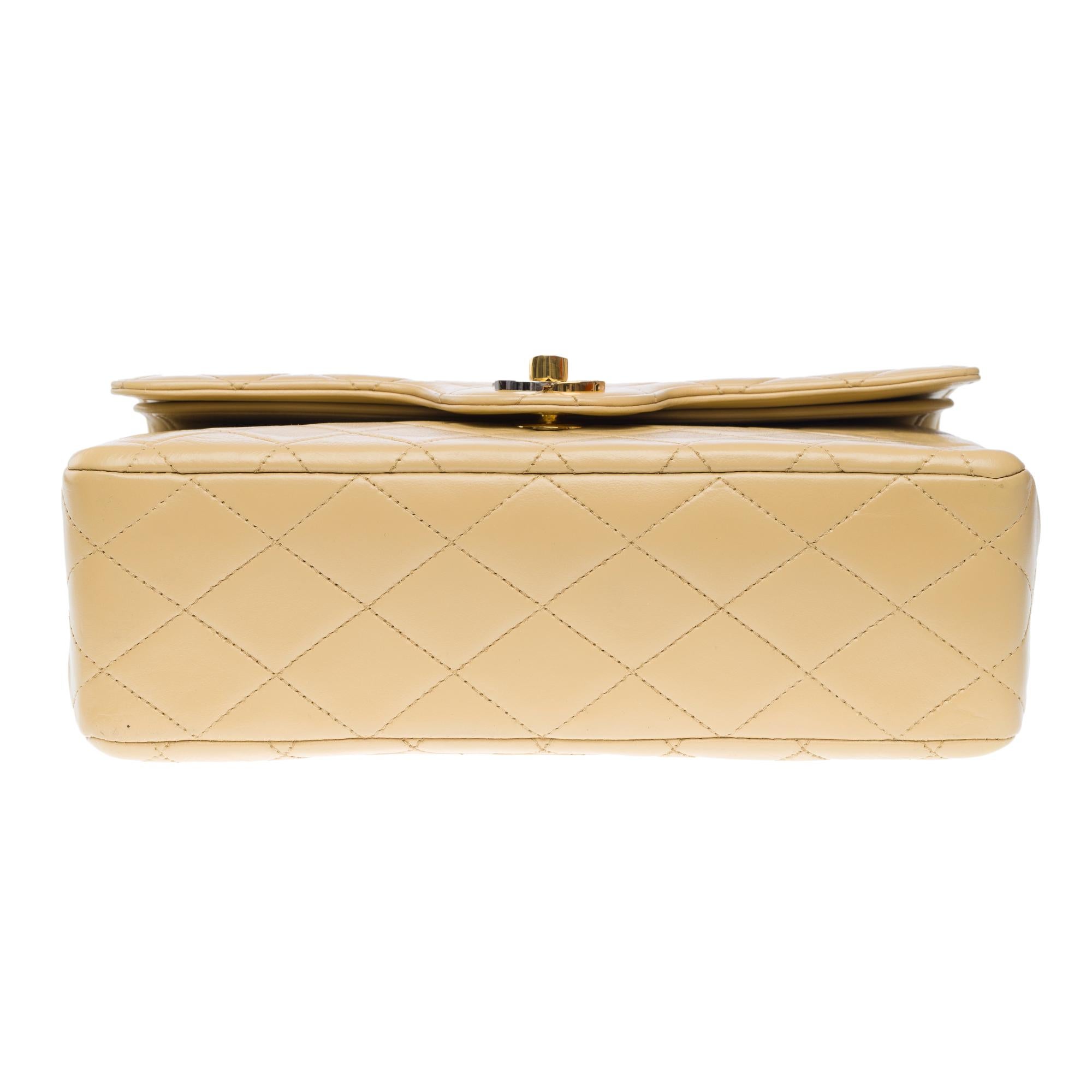 Chanel Timeless 23cm double flap shoulder bag in beige quilted lambskin, GHW 6