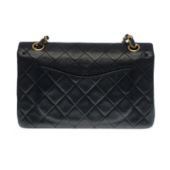 Chanel Timeless 23cm double flap Shoulder bag in Black quilted lambskin, GHW