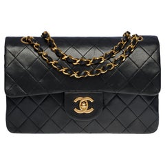 Chanel Timeless 23cm double flap shoulder bag in black quilted lambskin, GHW