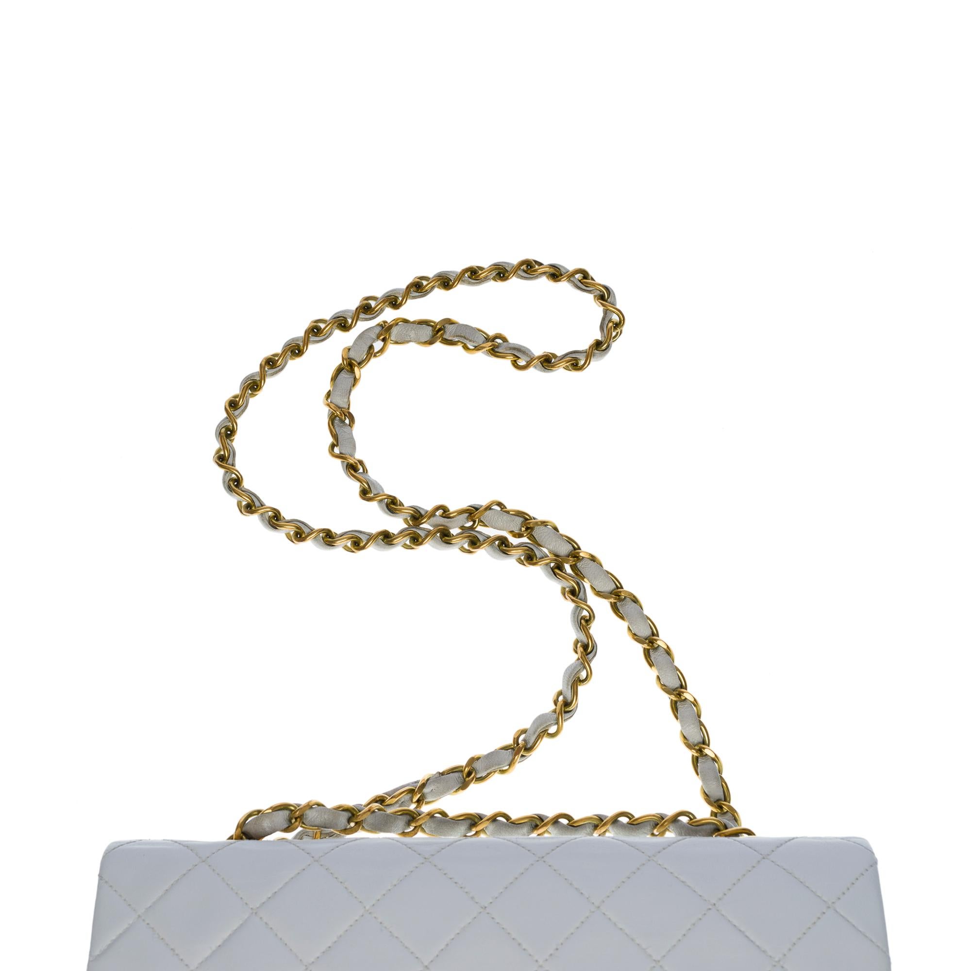 Chanel Timeless 23cm double flap Shoulder bag in White quilted lambskin, GHW 4