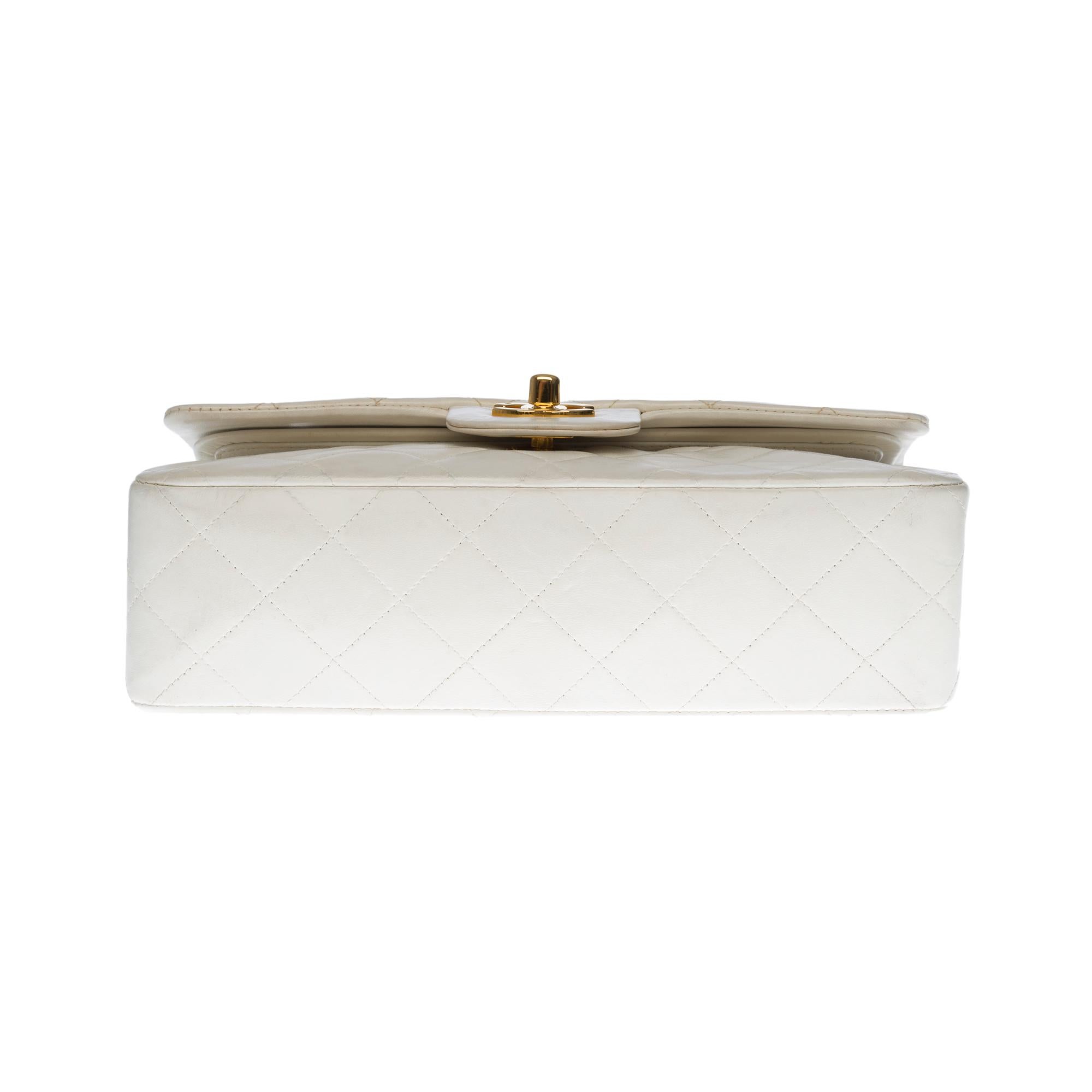 Chanel Timeless 23cm double flap Shoulder bag in White quilted lambskin, GHW 2