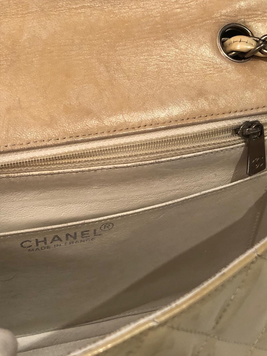 CHANEL Timeless 2.55 Flap Bag Patent Leather Cream Circa 2000 For Sale 9