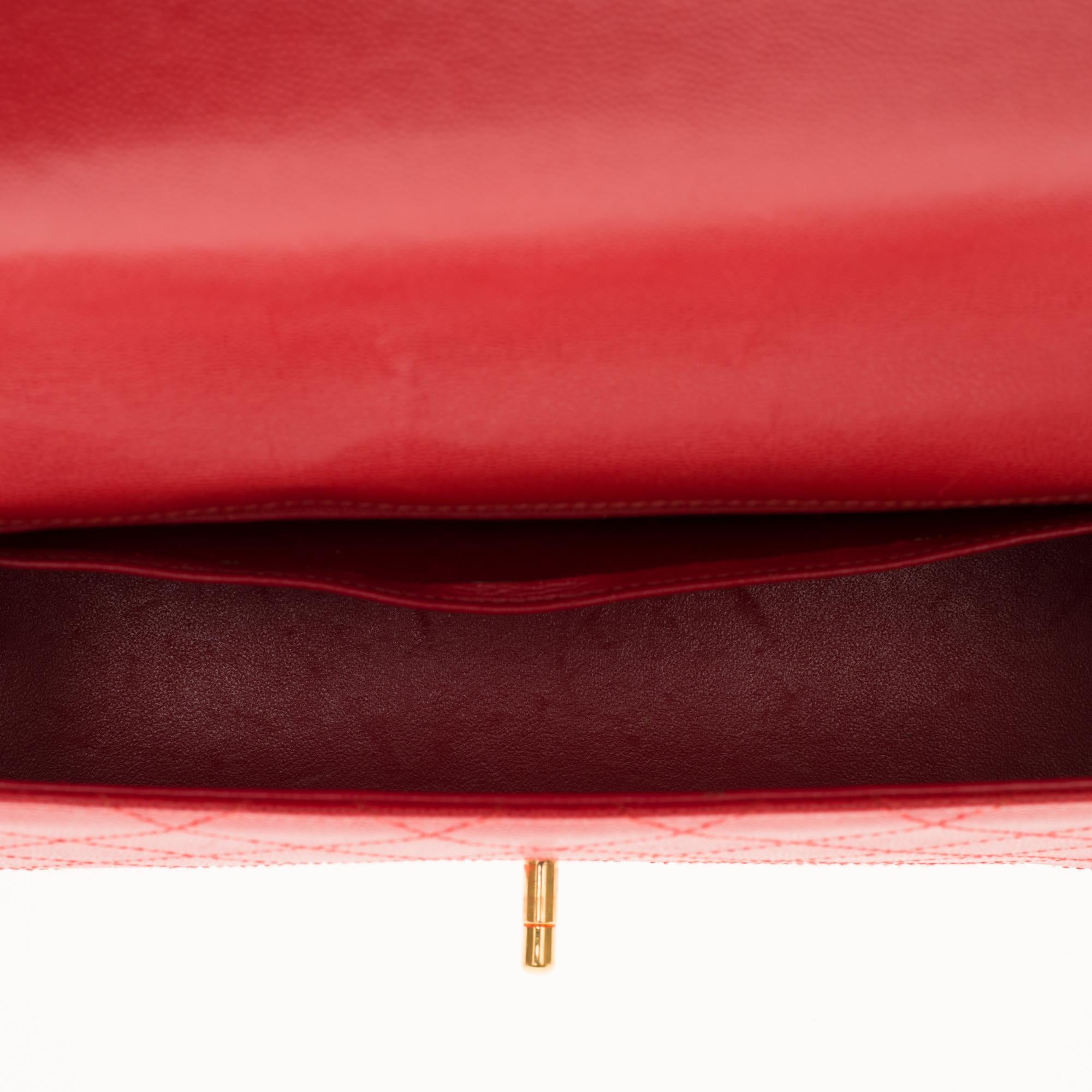 Chanel Timeless 25cm crossbody handbag in red padded caviar leather, GHW 4