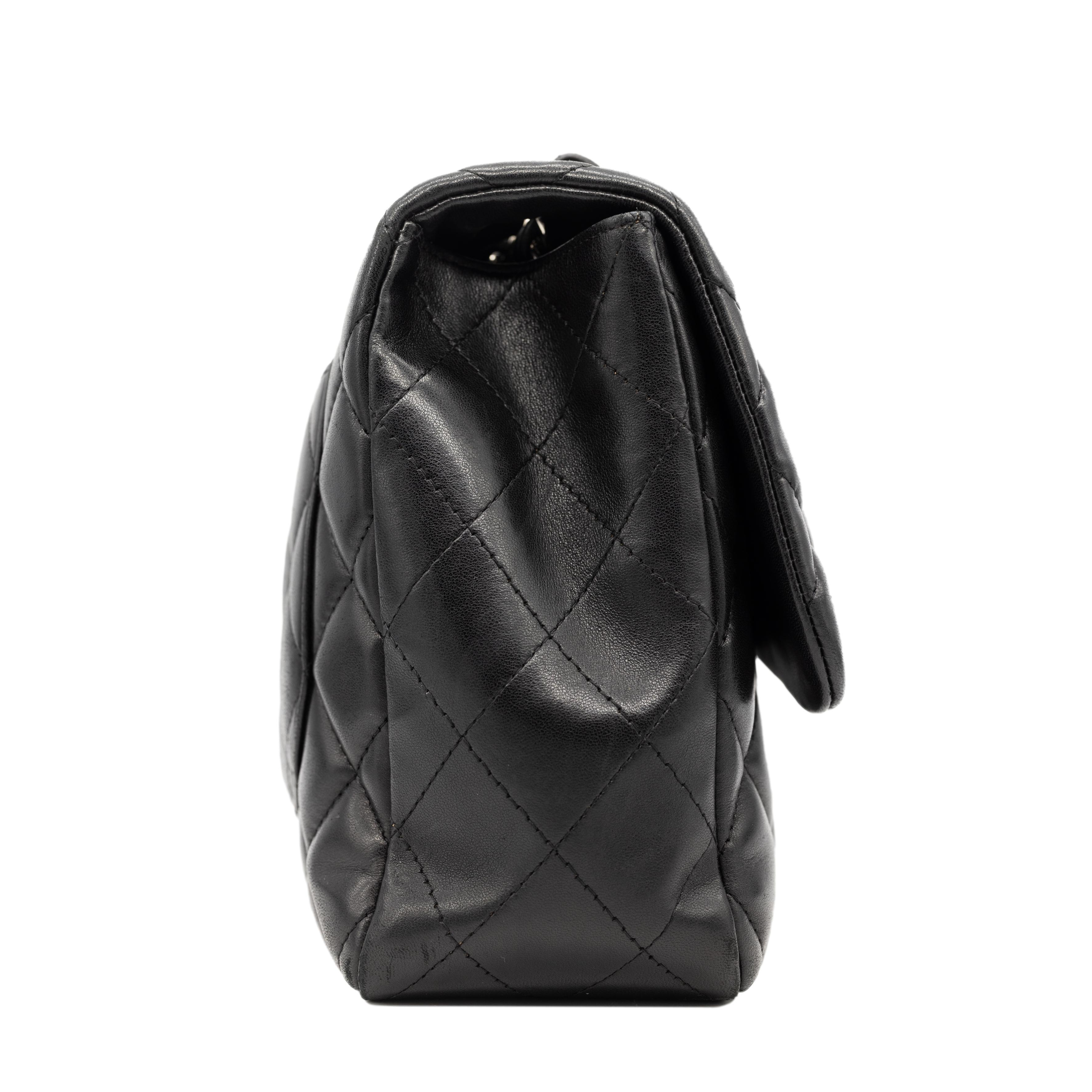Chanel Timeless Black Jumbo Single Flap Quilted Lambskin Shoulder Bag, 2008. In Good Condition For Sale In Banner Elk, NC