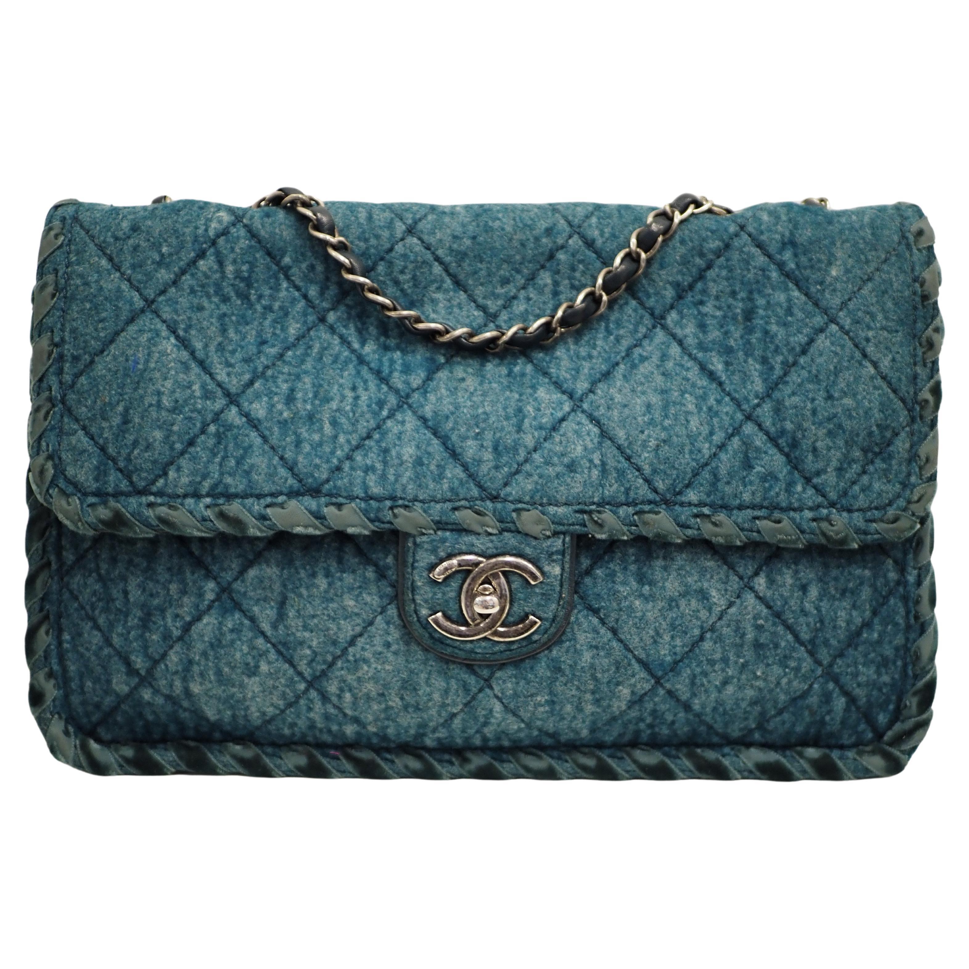 Chanel timeless blue fabric shoulder bag For Sale