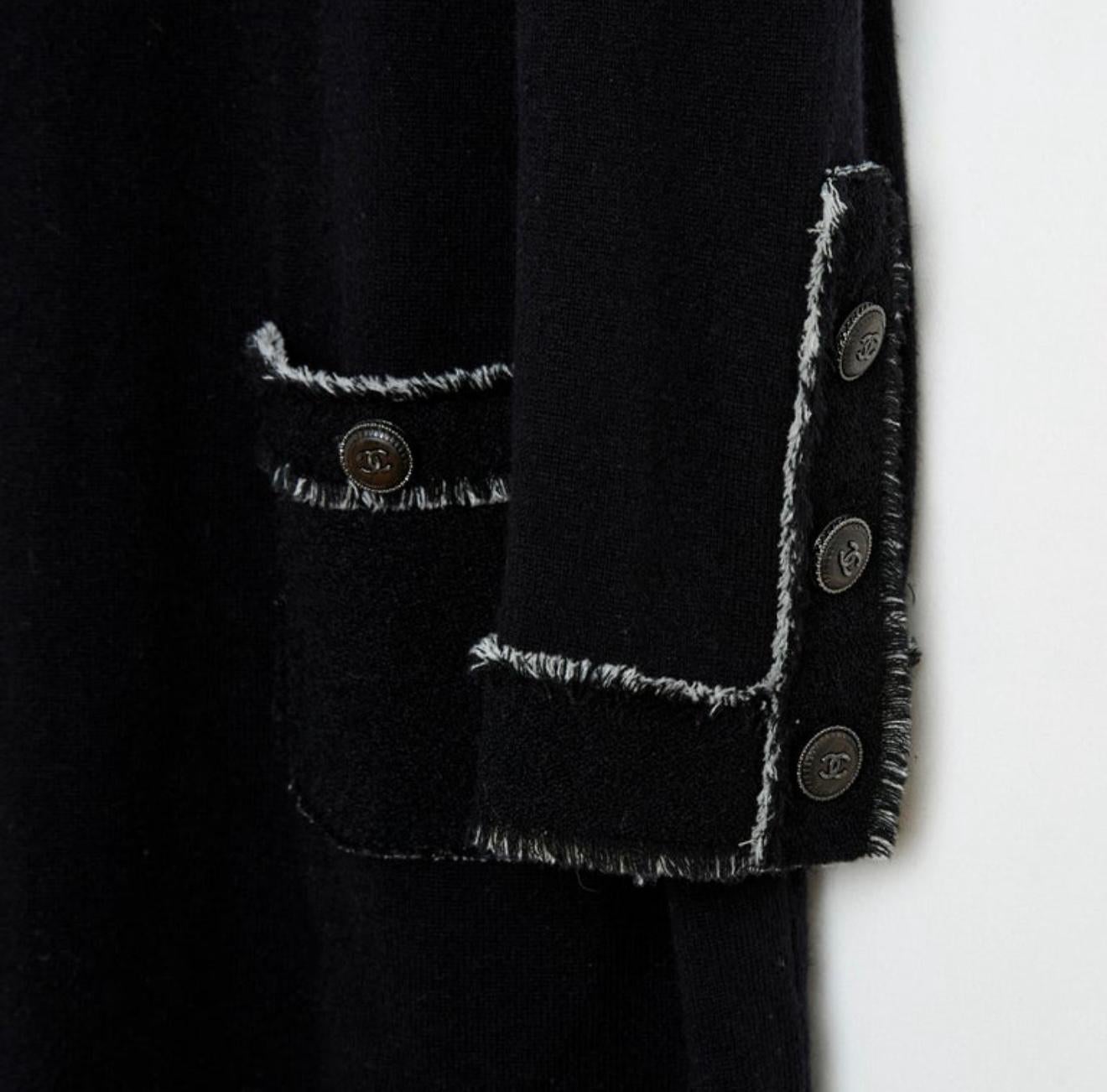 Chanel Timeless CC Buttons Black Cashmere Dress 40 FR In Excellent Condition In Dubai, AE