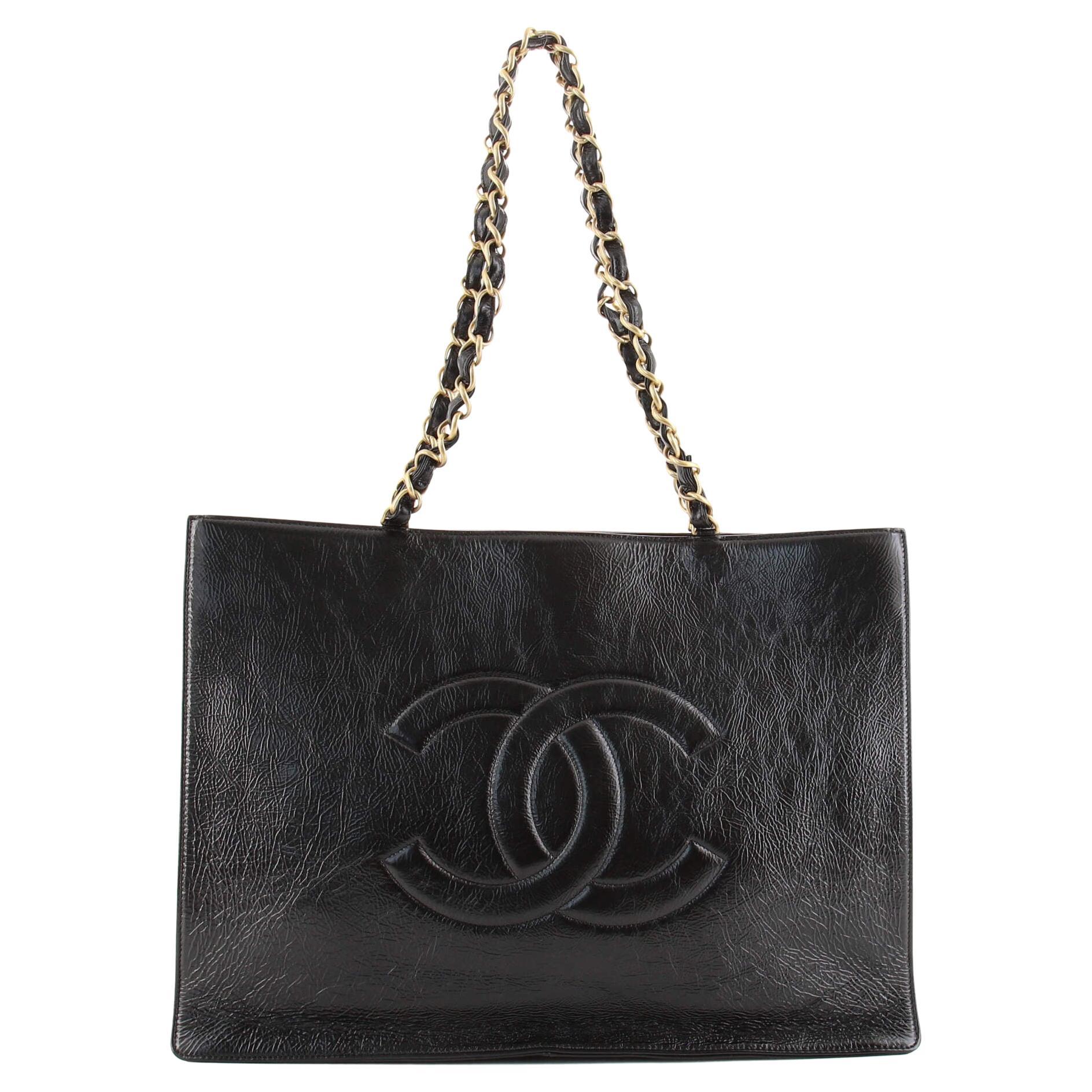 Chanel Shiny Aged Calfskin Timeless CC E/W Shopping Tote (SHF-FZUf4Q) –  LuxeDH