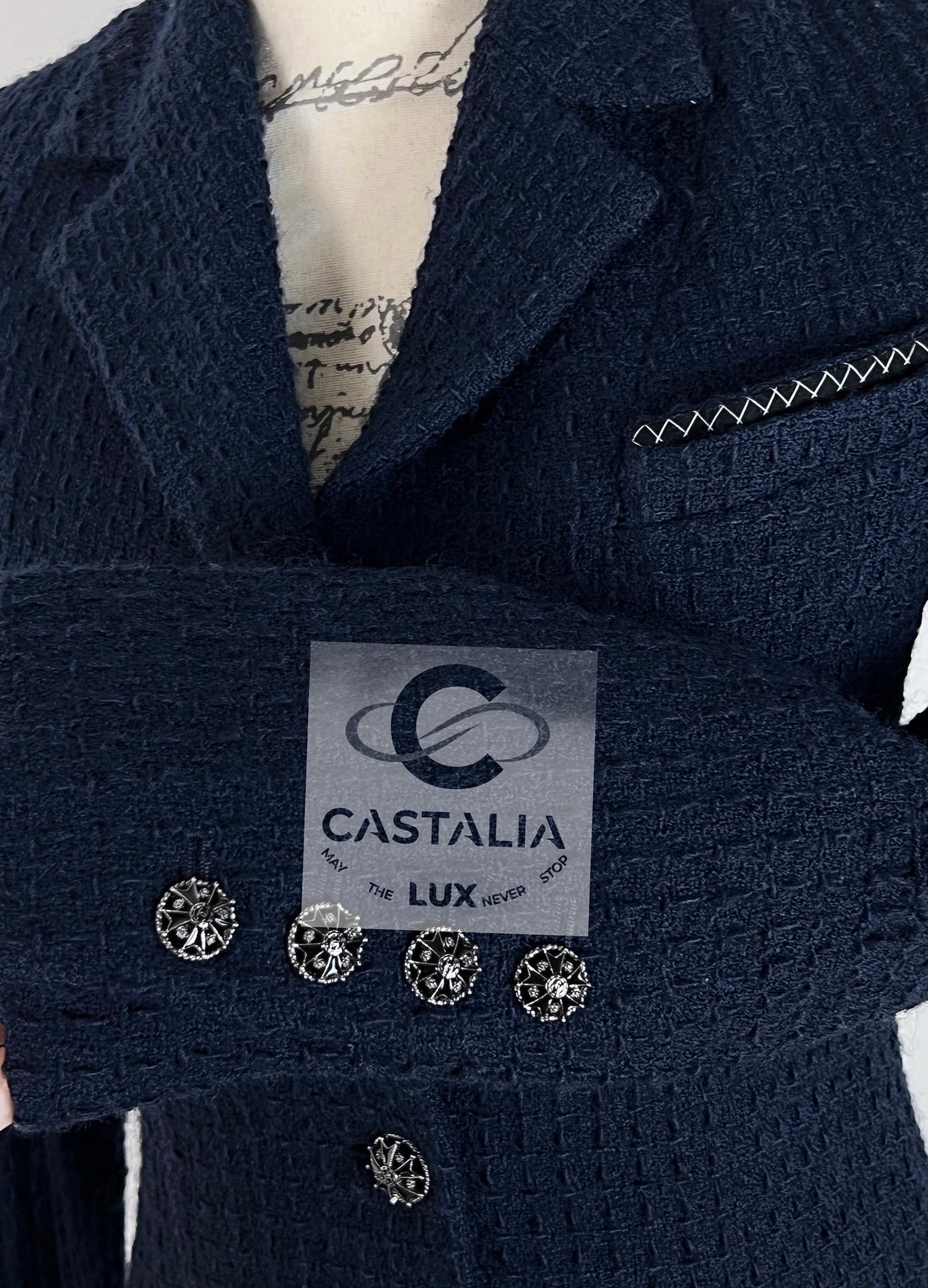 Chanel Timeless CC Gripoix Buttons Navy Tweed Jacket 38 FR For Sale 5