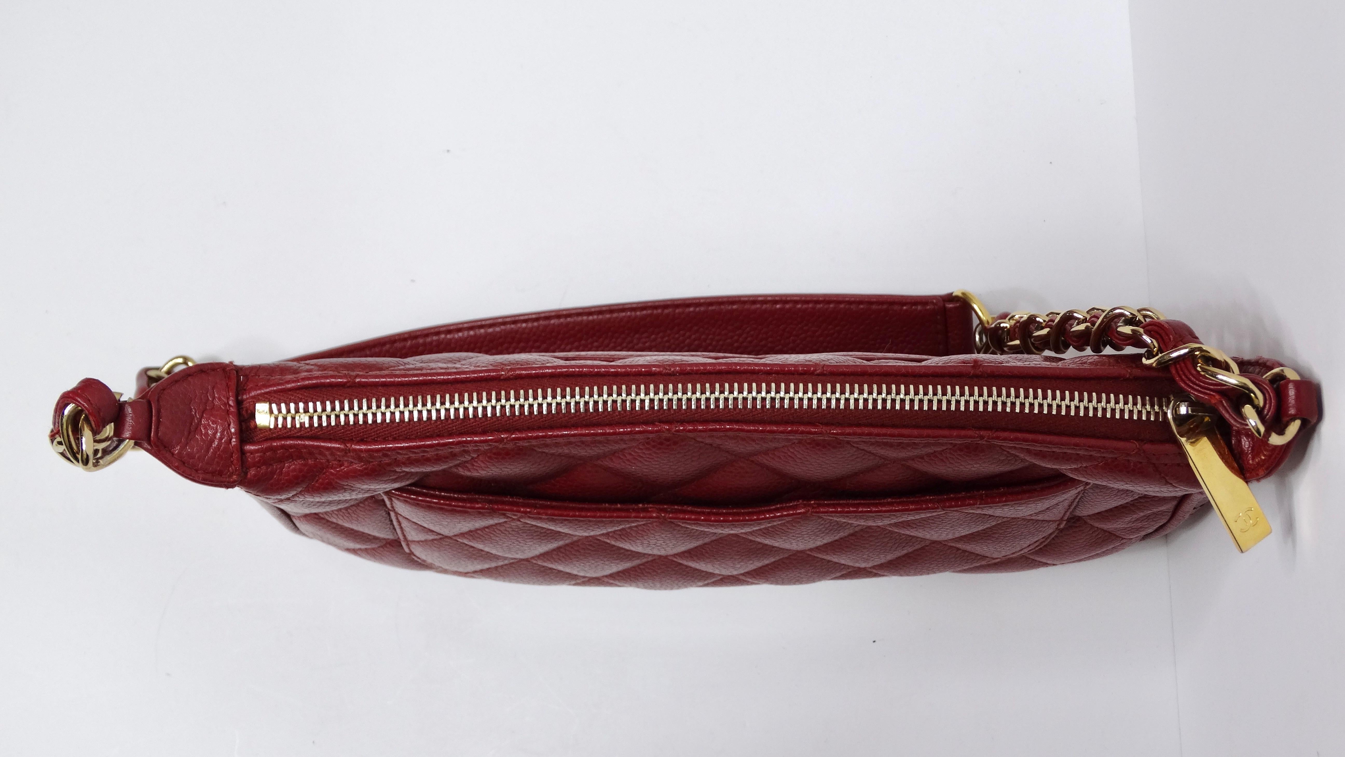 Women's or Men's Chanel Timeless CC Red Shoulder Bag in Quilted Caviar