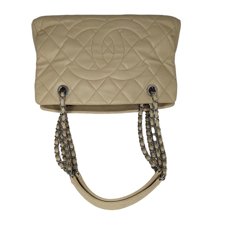 Chanel Timeless Classic Caviar Quilted Tote For Sale at 1stDibs
