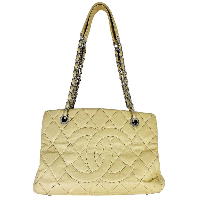 Chanel Timeless Classic Caviar Quilted Tote For Sale at 1stDibs | chanel  handbag