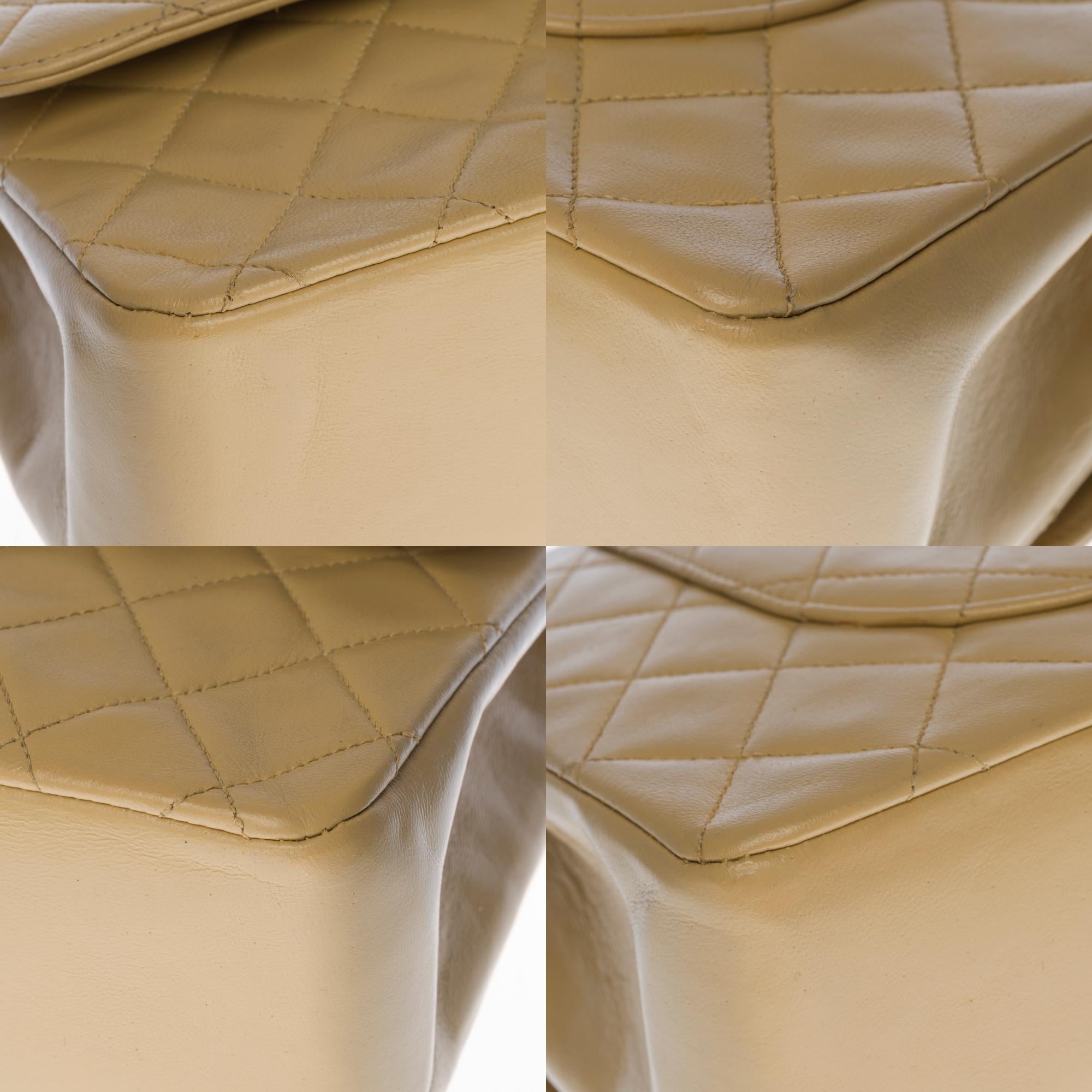 Chanel Timeless/Classic double Flap shoulder bag in beige quilted lambskin, GHW 2