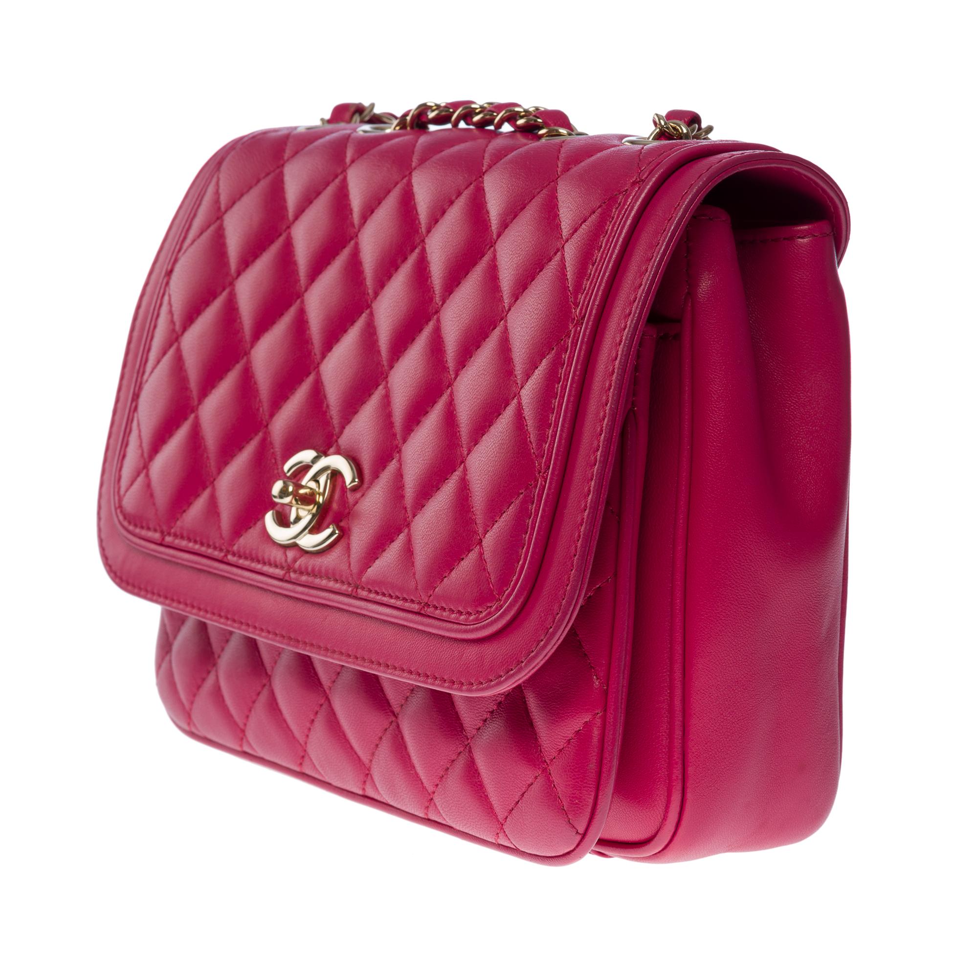 Women's Chanel Timeless/Classic double flap shoulder bag in pink quilted lambskin, CHW