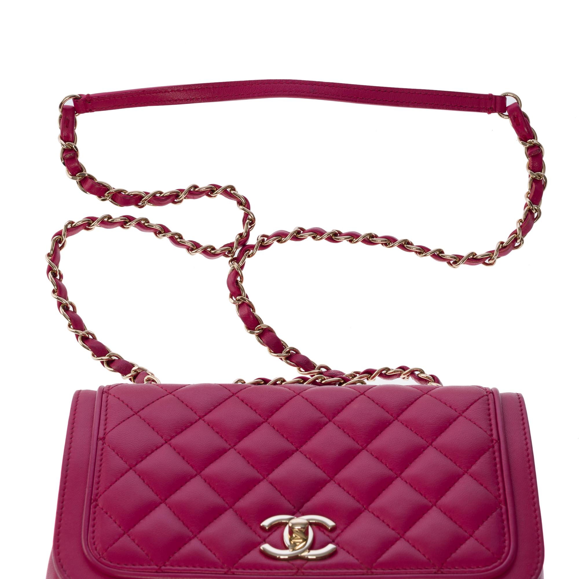 Chanel Timeless/Classic double flap shoulder bag in pink quilted lambskin, CHW For Sale 5