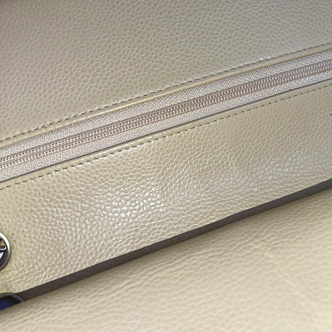 Chanel Timeless Classic Flap Beige Caviar Leather Silver Hardware, 2005-2006 For Sale 5